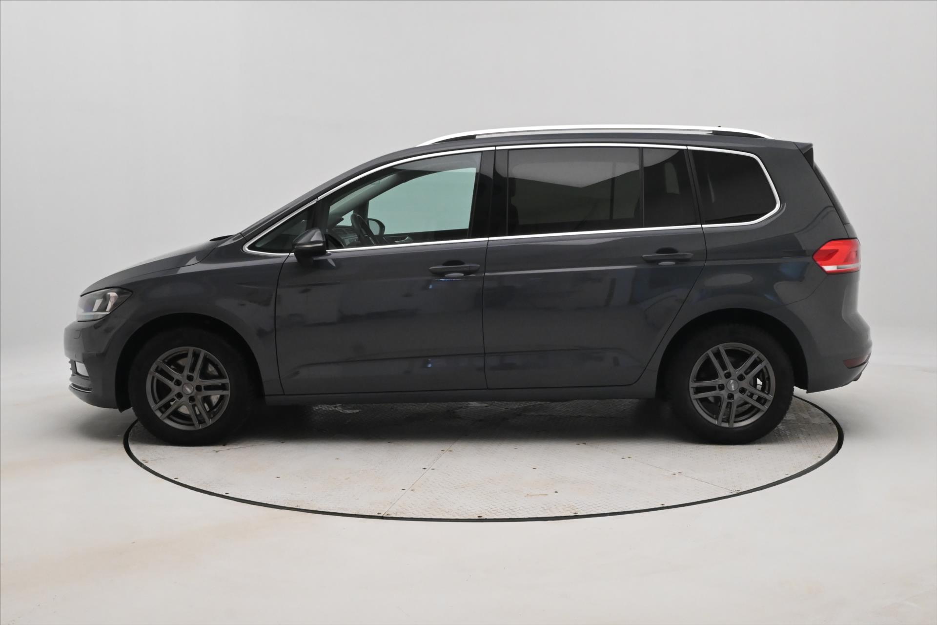 Hlavní fotografie vozu Volkswagen Touran 2,0 TDI 110 kW DSG 7 Míst Záruka až 5 let (8)