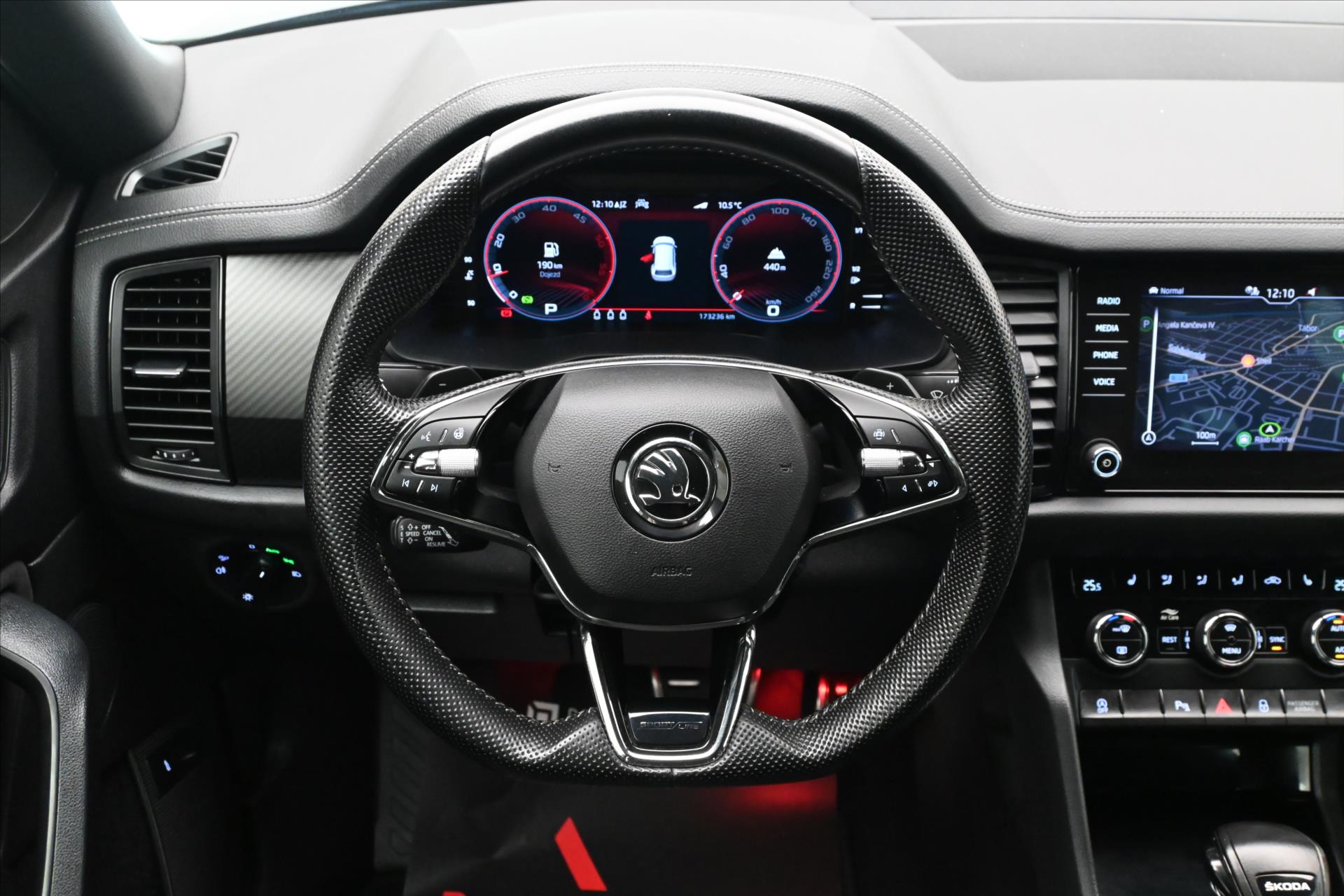 Hlavní fotografie vozu Škoda Kodiaq 2,0 TDI 110kW DSG SPORTLINE Záruka až 5 let (18)