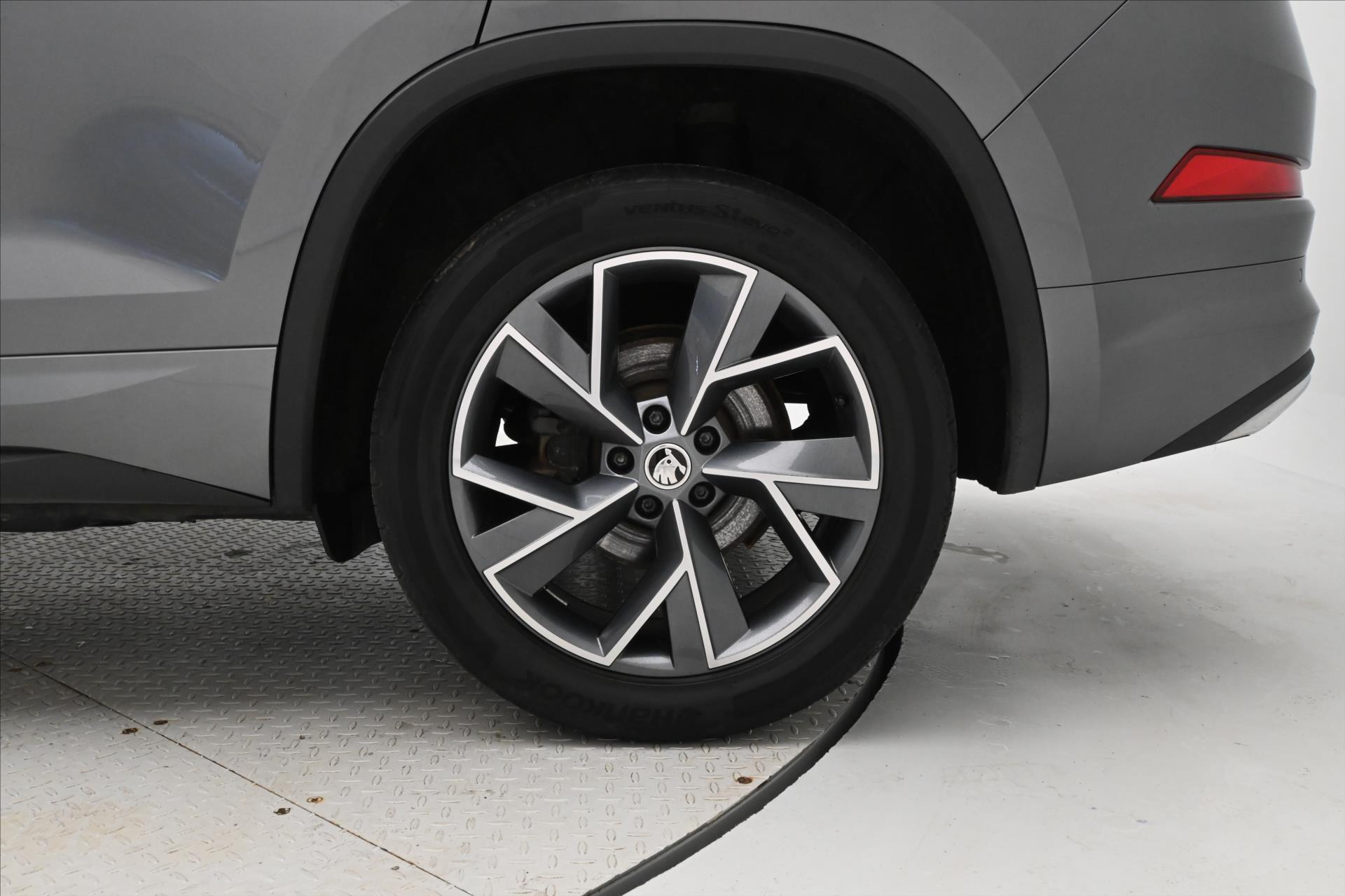 Hlavní fotografie vozu Škoda Kodiaq 2,0 TDI 110kW DSG SPORTLINE Záruka až 5 let (33)