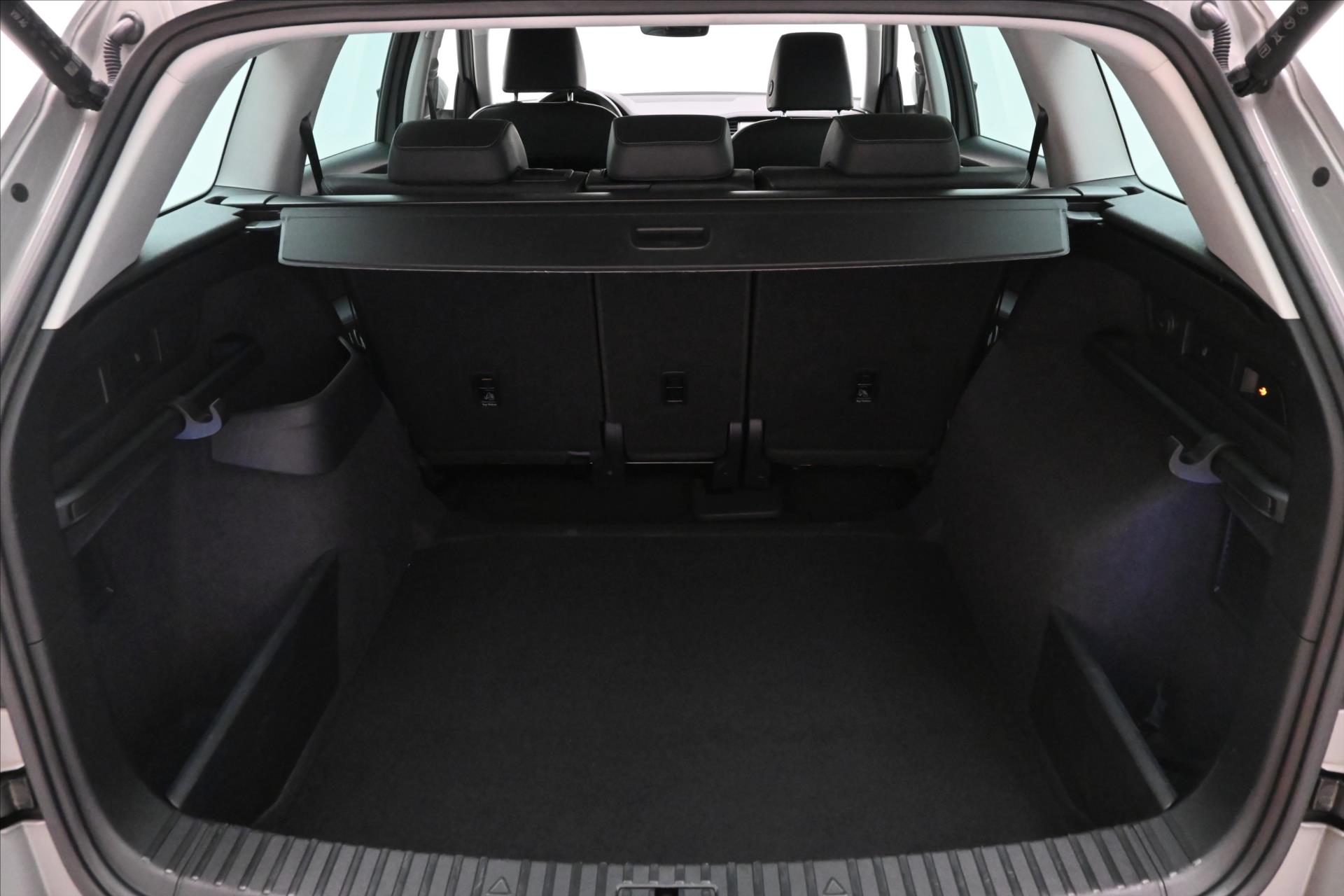 Hlavní fotografie vozu Škoda Kodiaq 2,0 TDI 110 kW DSG Style Záruka až 5 let (10)