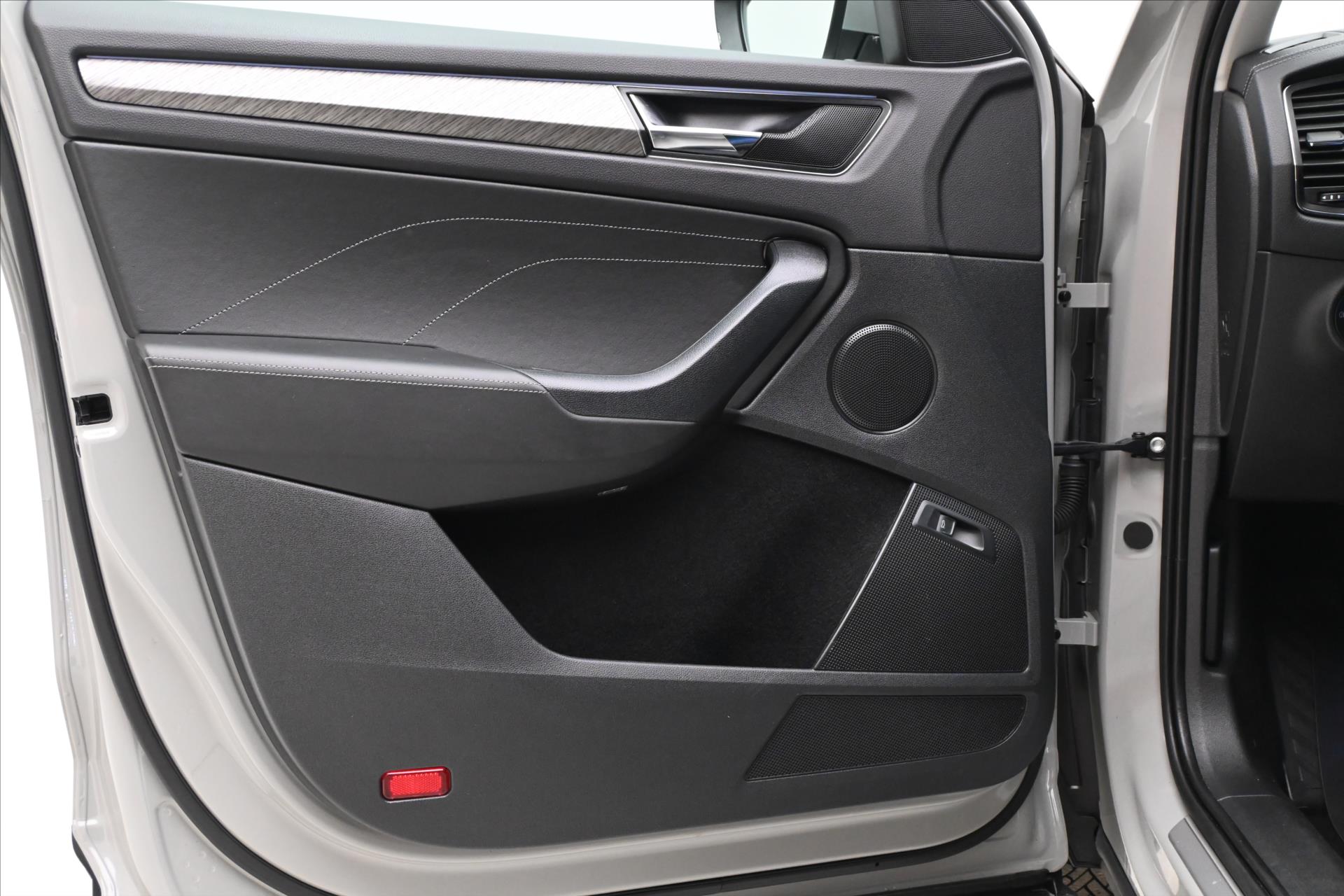 Hlavní fotografie vozu Škoda Kodiaq 2,0 TDI 110 kW DSG Style Záruka až 5 let (25)