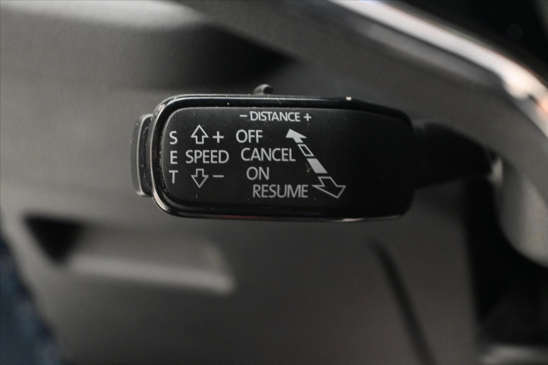 Hlavní fotografie vozu Škoda Octavia 2,0 TDI 110 kW DSG Style Záruka až 5 let (24)