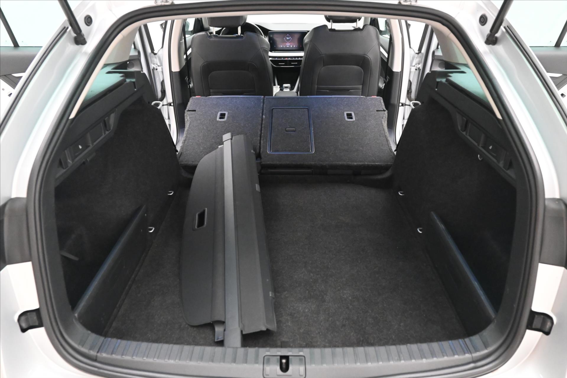 Main photo of the car Skoda Octavia 2.0 TDI 110kW DSG Style Warranty up to 5 years (11)