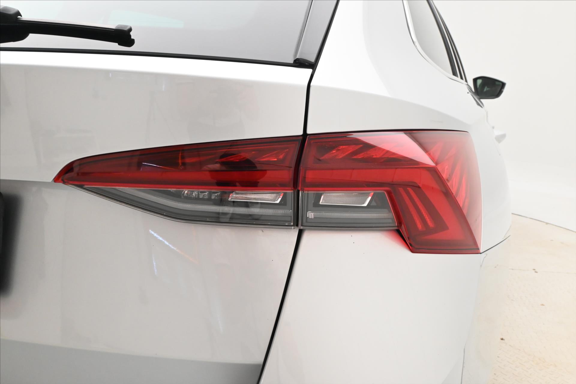 Main photo of the car Skoda Octavia 2.0 TDI 110kW DSG Style Warranty up to 5 years (29)