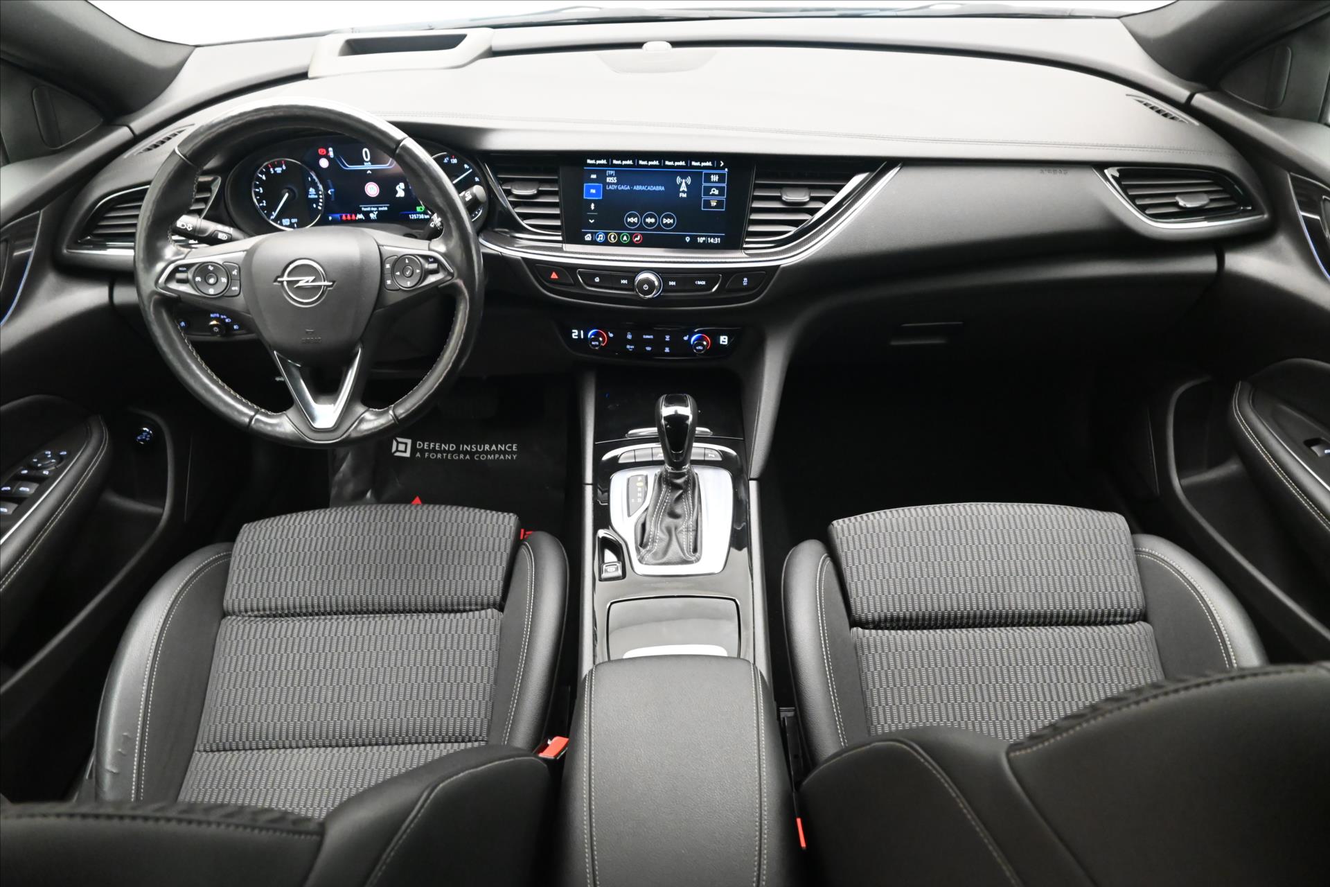 Hlavní fotografie vozu Opel Insignia 2,0 CDTI 128 kW AT8 Business Ultimate Záruka až 5 let (15)