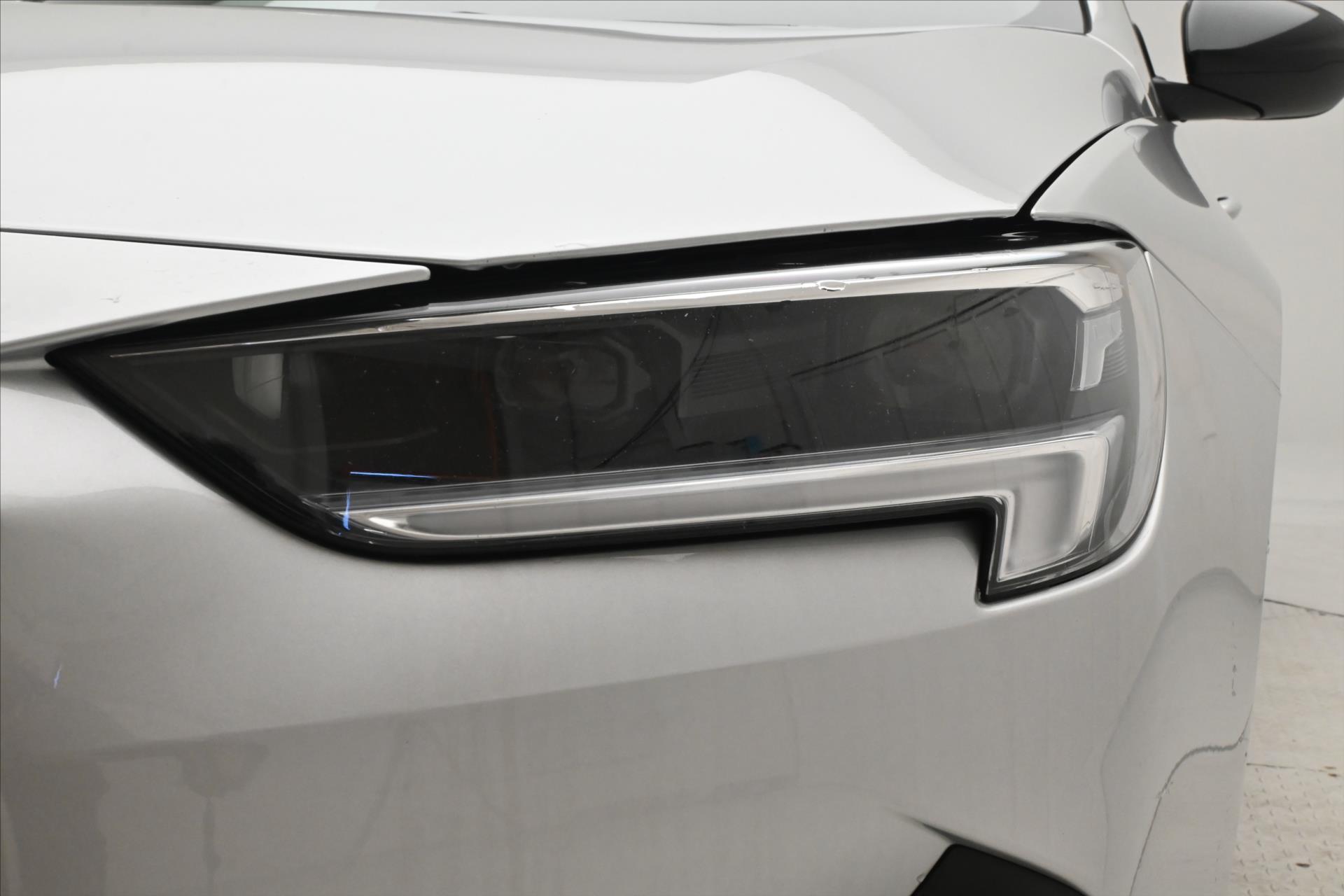 Hlavní fotografie vozu Opel Insignia 2,0 CDTI 128 kW AT8 Business Ultimate Záruka až 5 let (28)