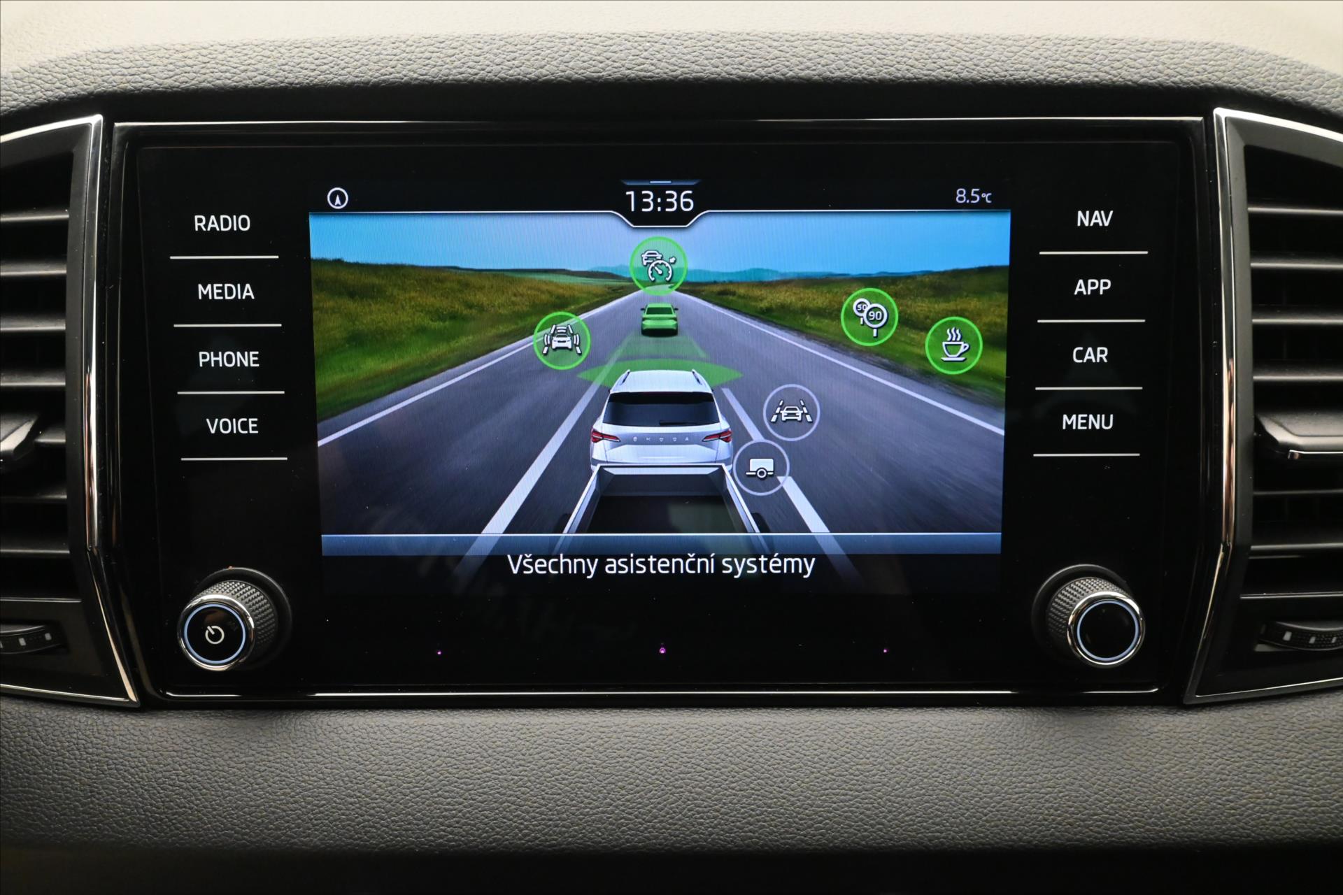 Hlavní fotografie vozu Škoda Karoq 2,0 TDI 85 kW DSG VIRTUAL TAŽNÉ Záruka až 5 let (19)