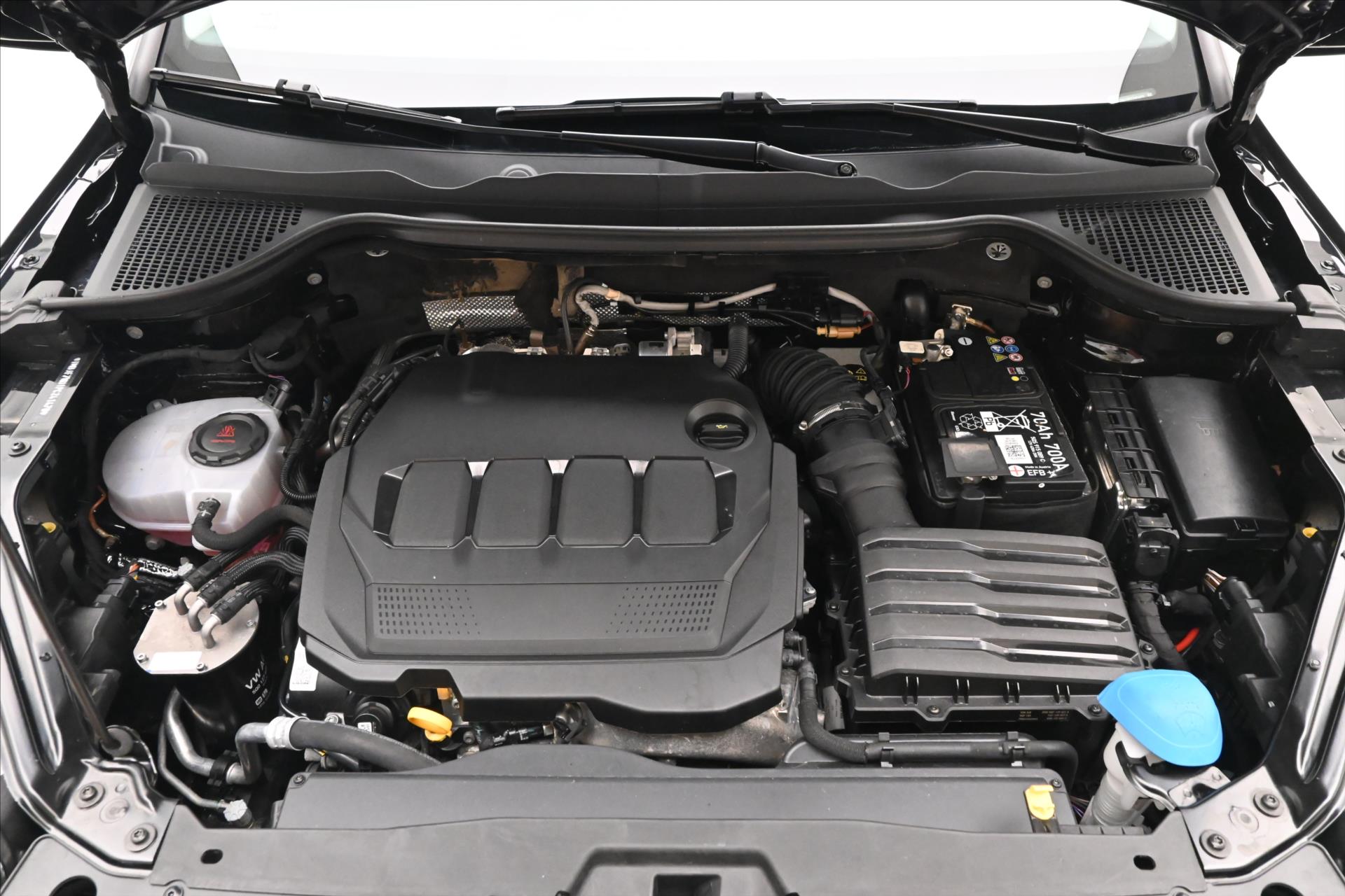 Hlavní fotografie vozu Škoda Karoq 2,0 TDI 85 kW DSG VIRTUAL TAŽNÉ Záruka až 5 let (9)