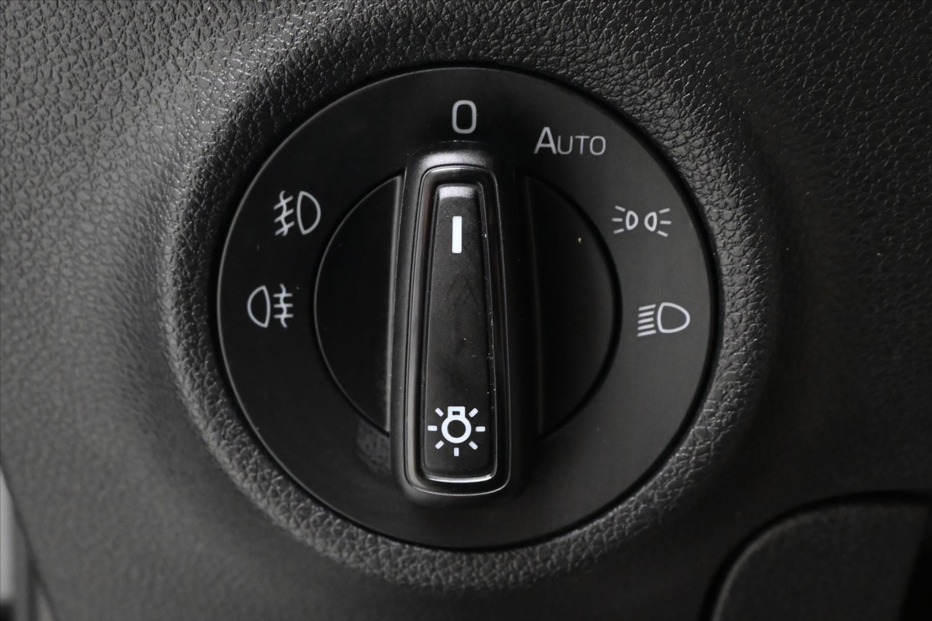 Hlavní fotografie vozu Škoda Karoq 2,0 TDI 85kW DSG Ambition Záruka až 5 let (25)