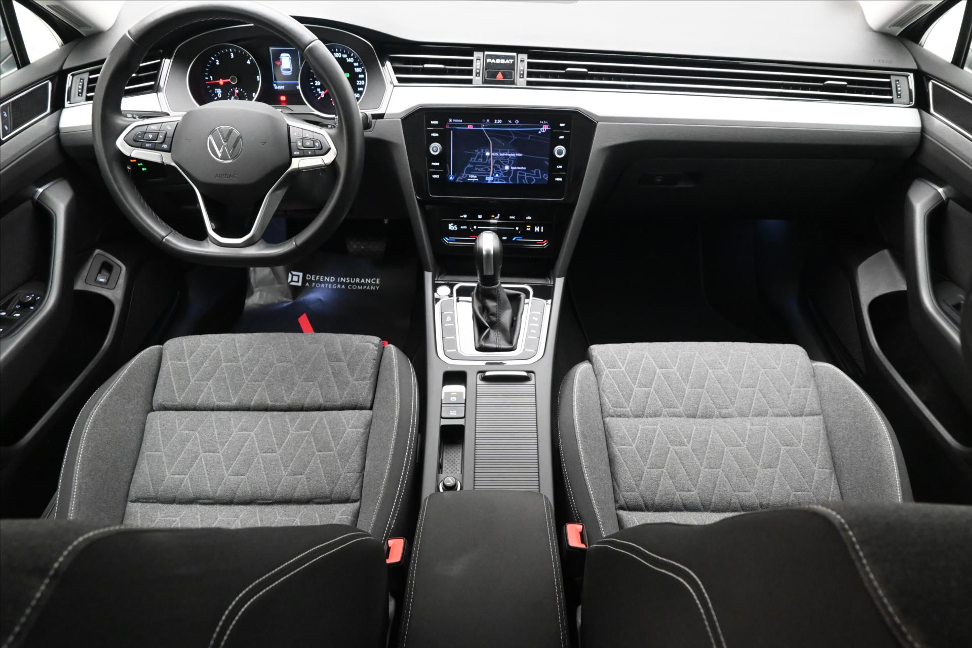 Hlavní fotografie vozu Volkswagen Passat 2,0 TDI 110 kW DSG Business Záruka až 5 let (15)