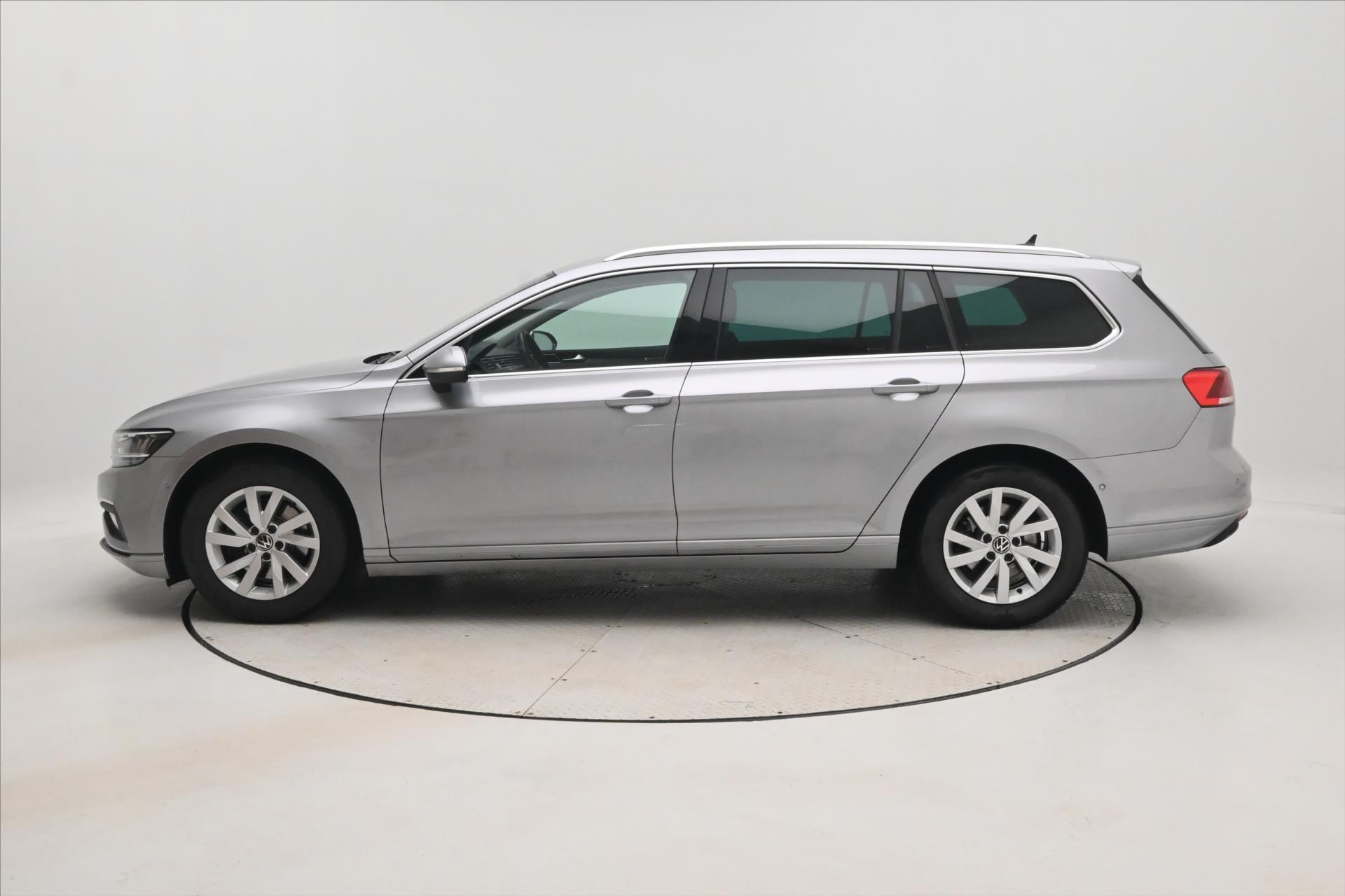 Hlavní fotografie vozu Volkswagen Passat 2,0 TDI 110 kW DSG Business Záruka až 5 let (8)
