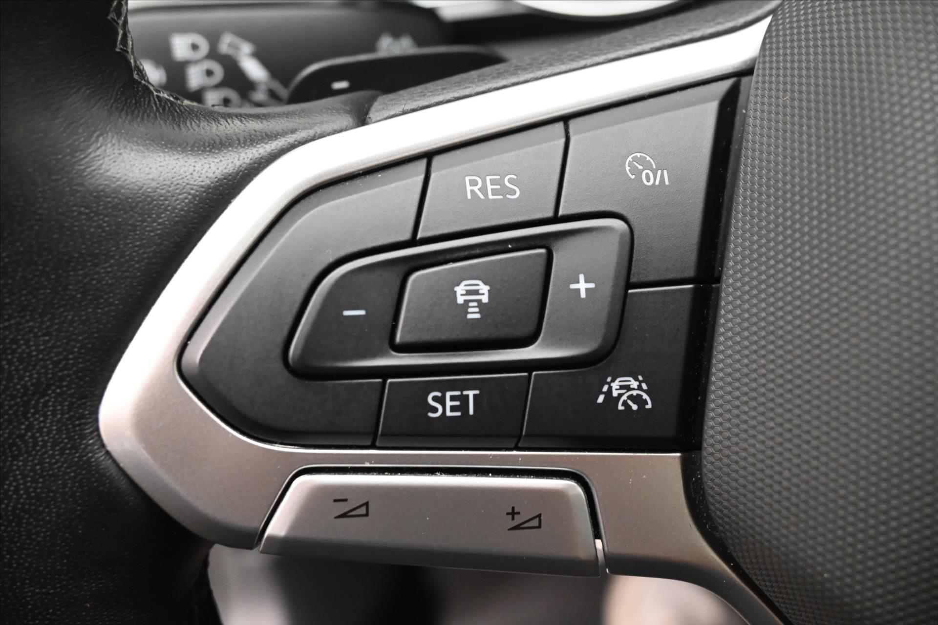 Hlavní fotografie vozu Volkswagen Passat 2,0 TDI 110kW DSG Business Záruka až 5 let (24)