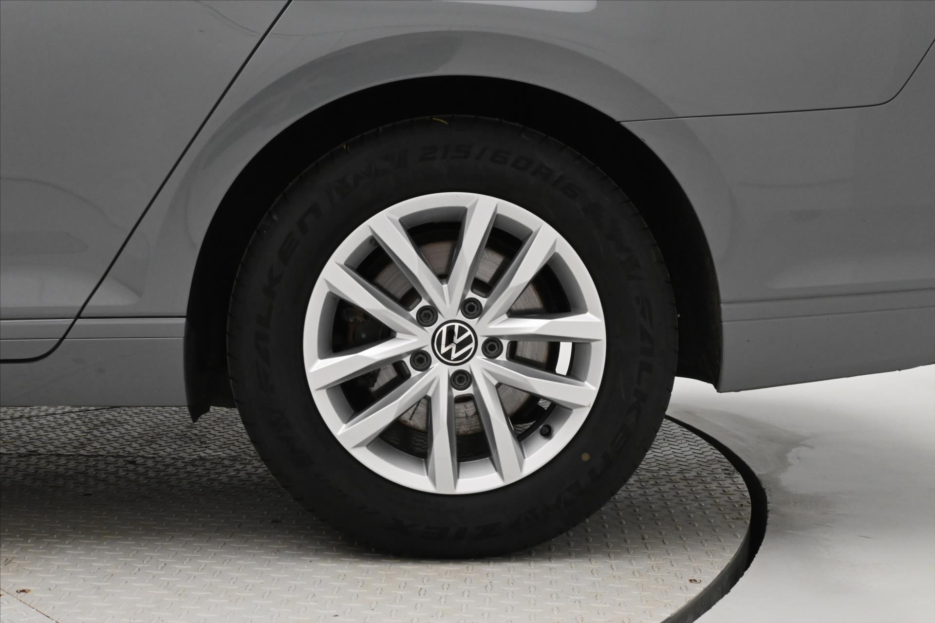 Hlavní fotografie vozu Volkswagen Passat 2,0 TDI 110kW DSG Business Záruka až 5 let (31)