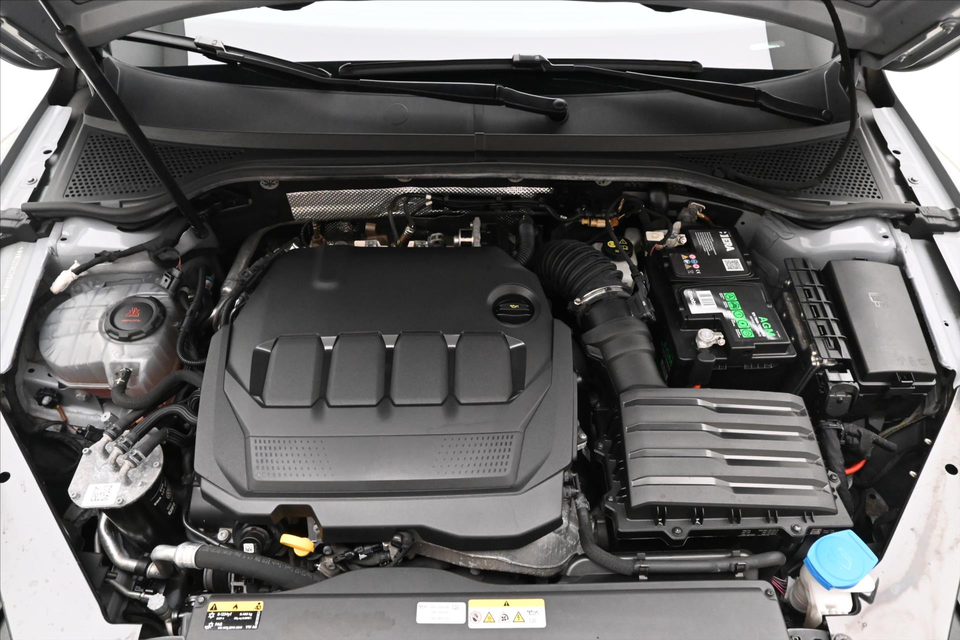 Hlavní fotografie vozu Volkswagen Passat 2,0 TDI 110kW DSG Business Záruka až 5 let (9)