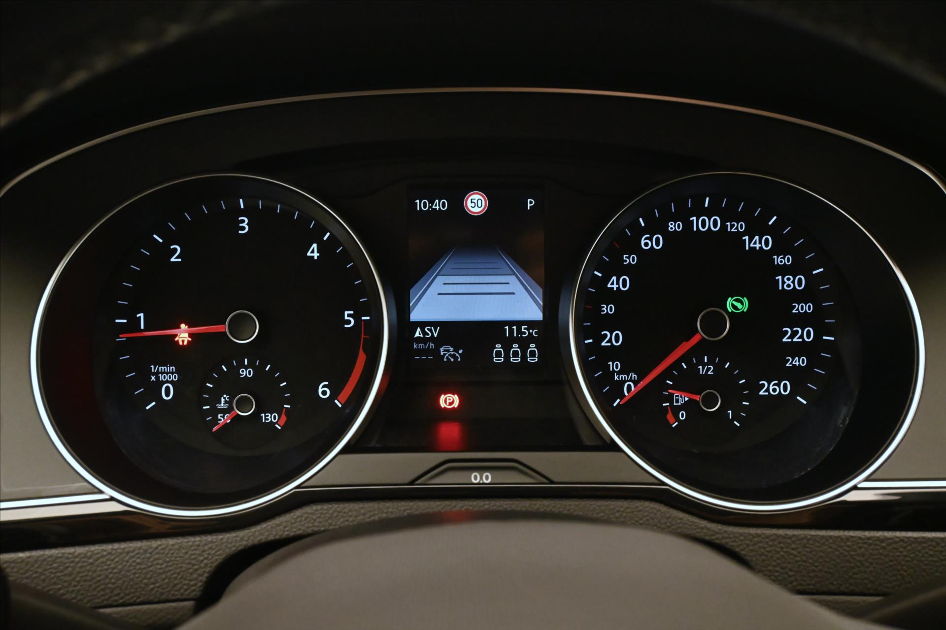 Hlavní fotografie vozu Volkswagen Passat 2,0 TDI 110kW DSG Business Záruka až 5 let (16)