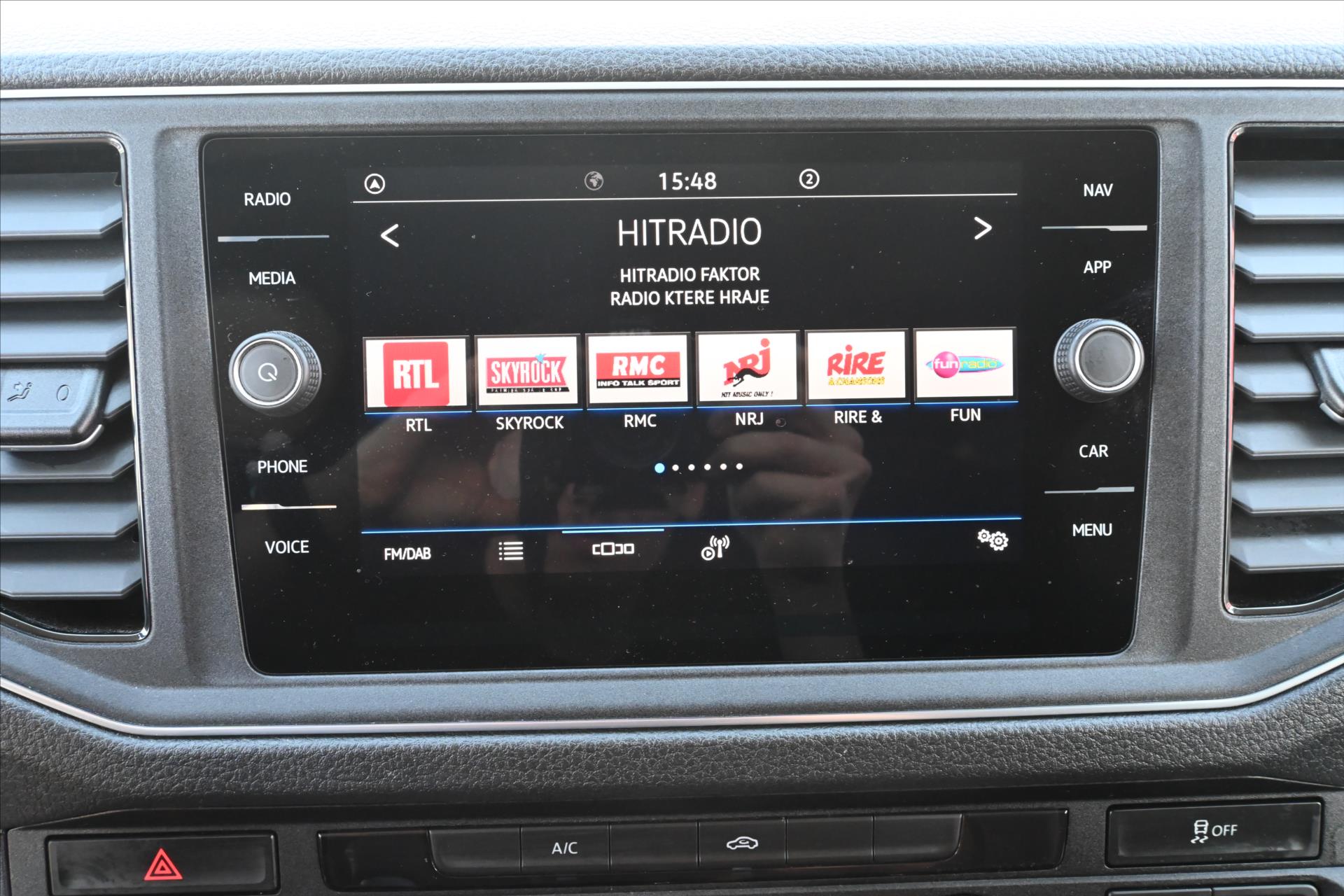 Hlavní fotografie vozu Volkswagen Crafter 2,0 TDI 103kW L2H2 Navi Plošina Záruka až 5 let (17)