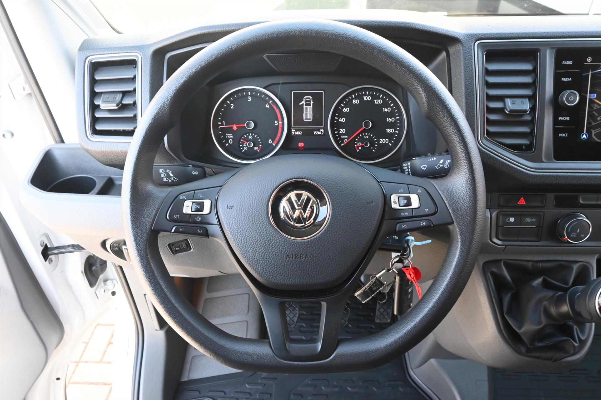 Hlavní fotografie vozu Volkswagen Crafter 2,0 TDI 103kW L2H2 Navi Plošina Záruka až 5 let (19)