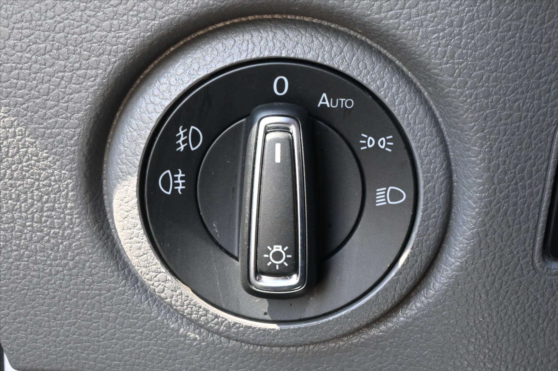 Hlavní fotografie vozu Volkswagen Crafter 2,0 TDI 103kW L2H2 Navi Plošina Záruka až 5 let (27)