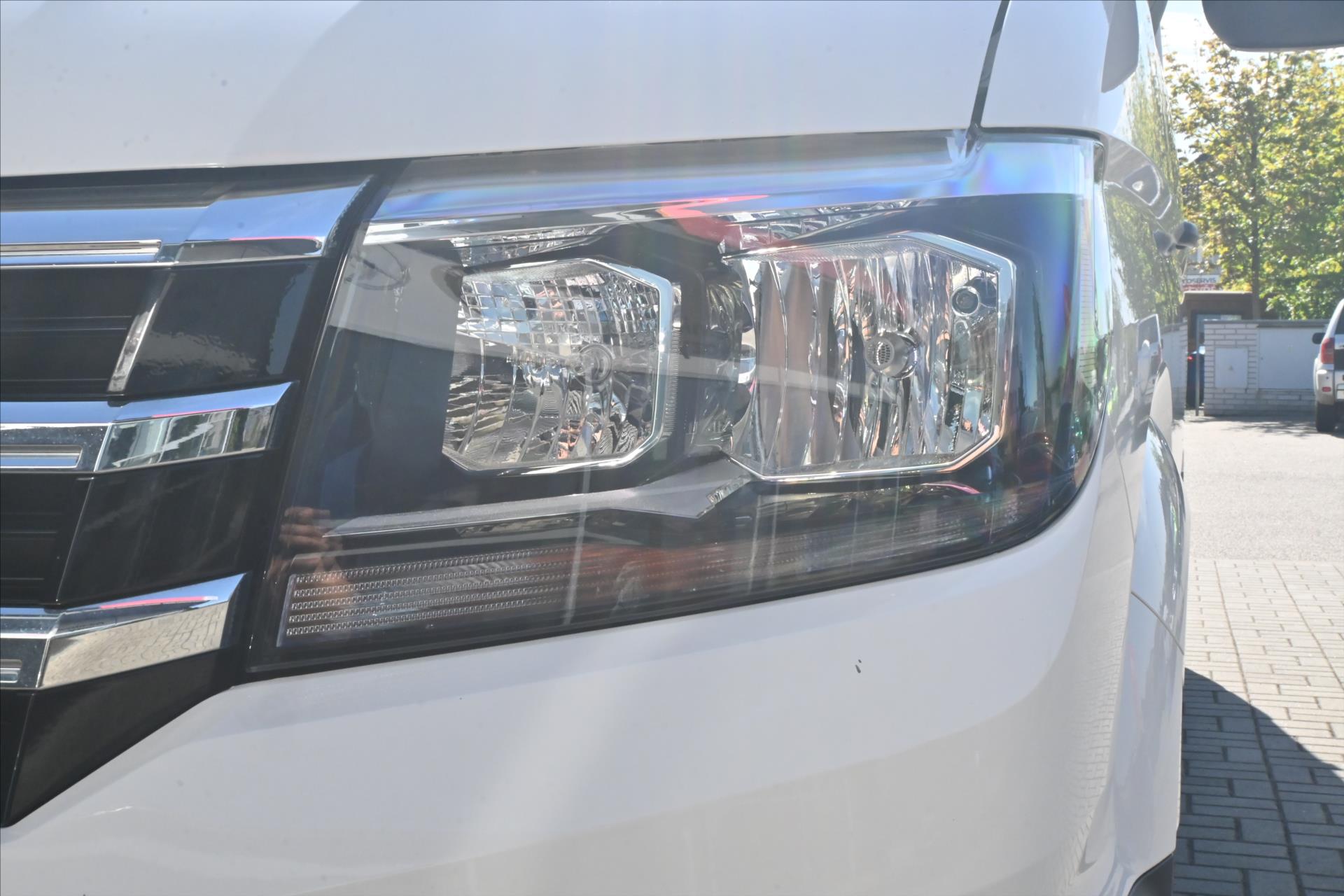 Hlavní fotografie vozu Volkswagen Crafter 2,0 TDI 103kW L2H2 Navi Plošina Záruka až 5 let (29)