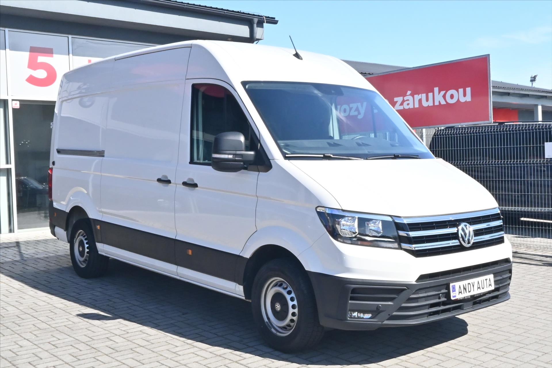 Hlavní fotografie vozu Volkswagen Crafter 2,0 TDI 103kW L2H2 Navi Plošina Záruka až 5 let (3)