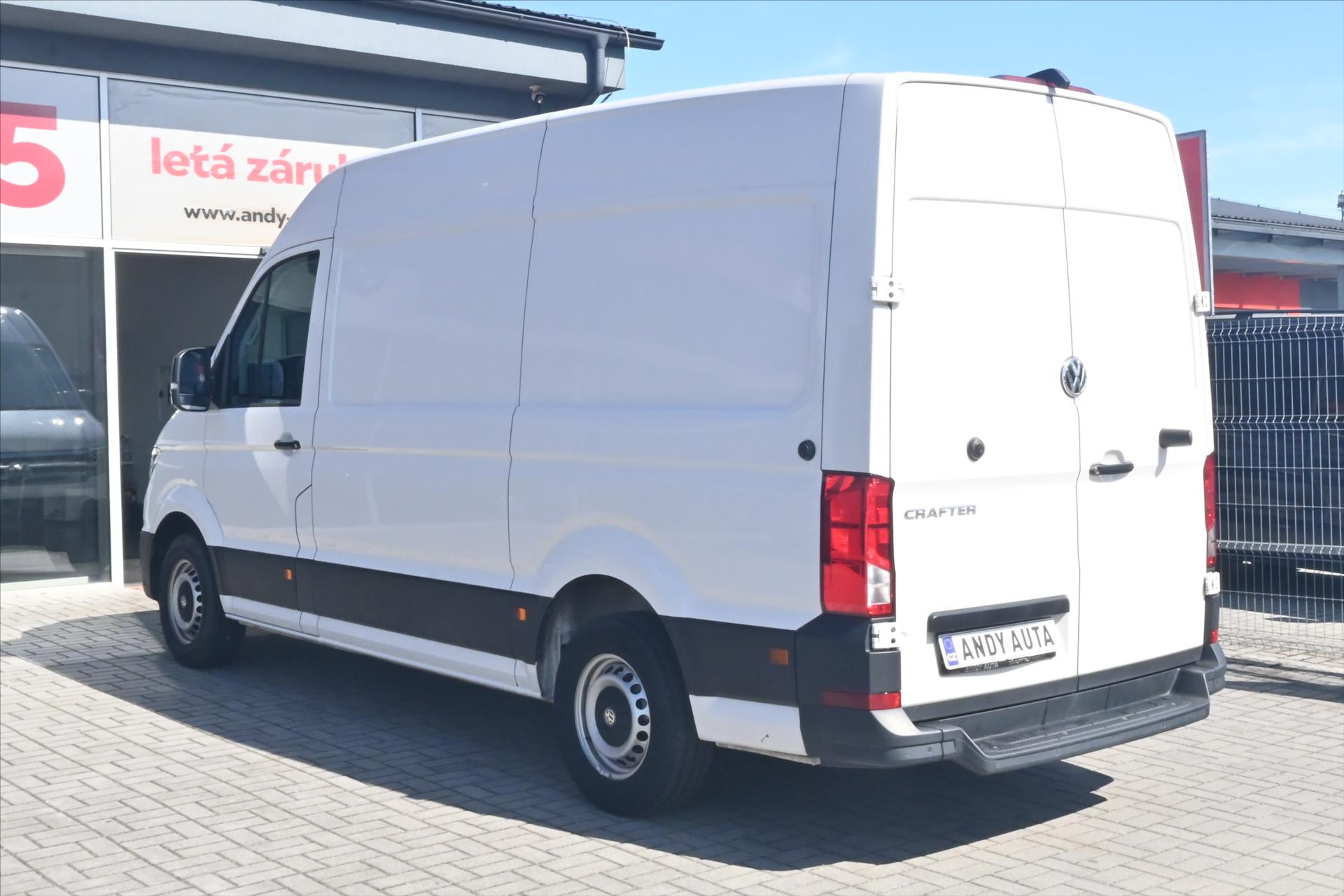 Hlavní fotografie vozu Volkswagen Crafter 2,0 TDI 103kW L2H2 Navi Plošina Záruka až 5 let (7)