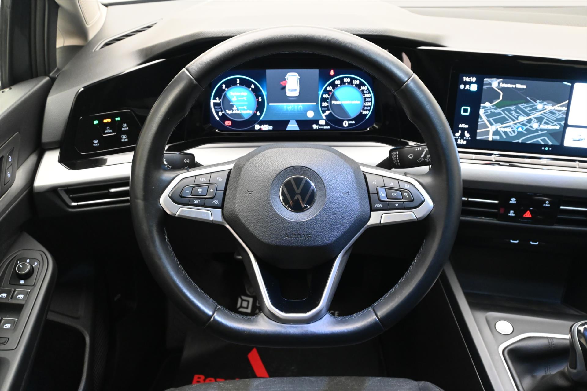 Hlavní fotografie vozu Volkswagen Golf 2,0 TDI 110 kW Life Záruka až 5 let (18)