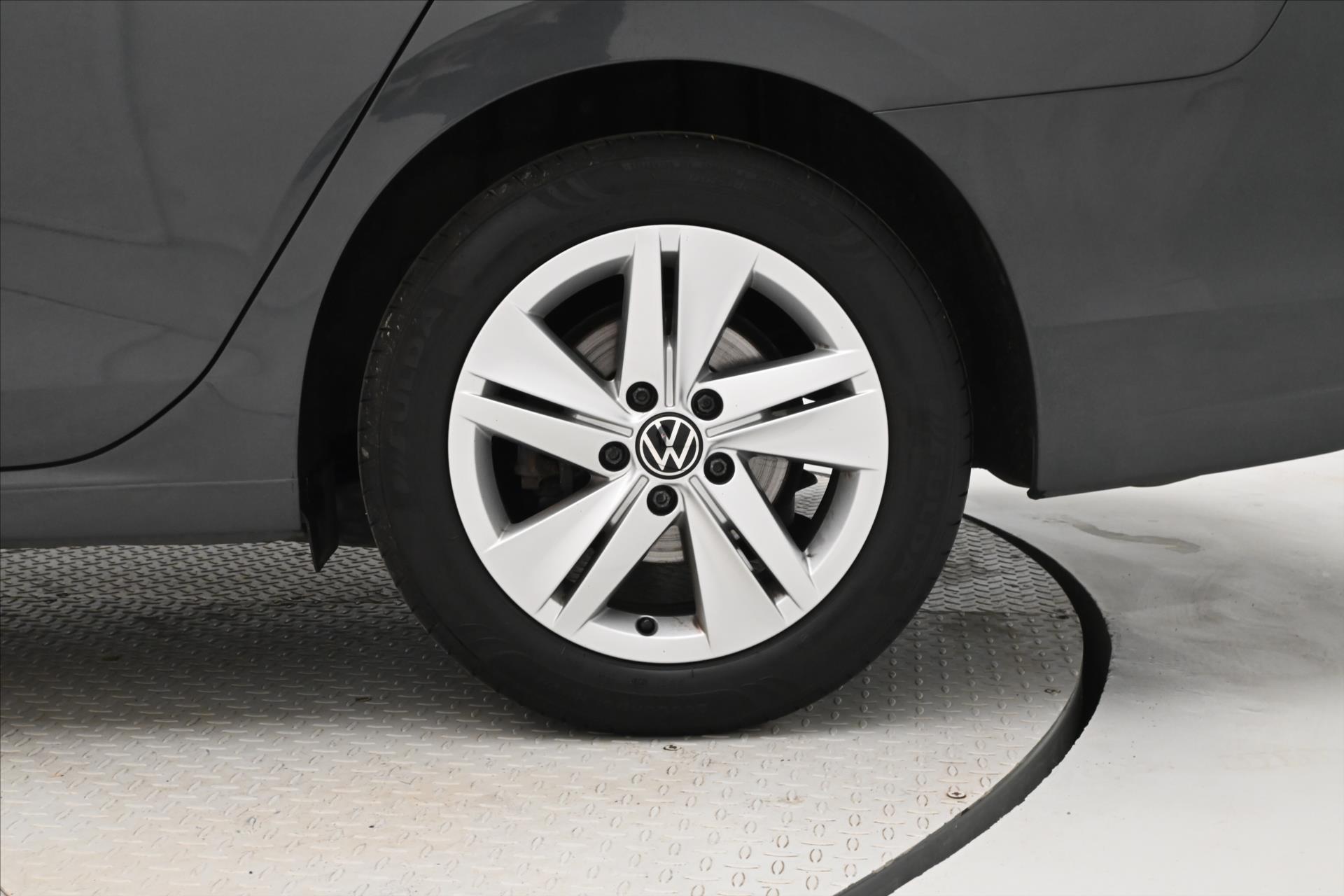 Hlavní fotografie vozu Volkswagen Golf 2,0 TDI 110 kW Life Záruka až 5 let (30)