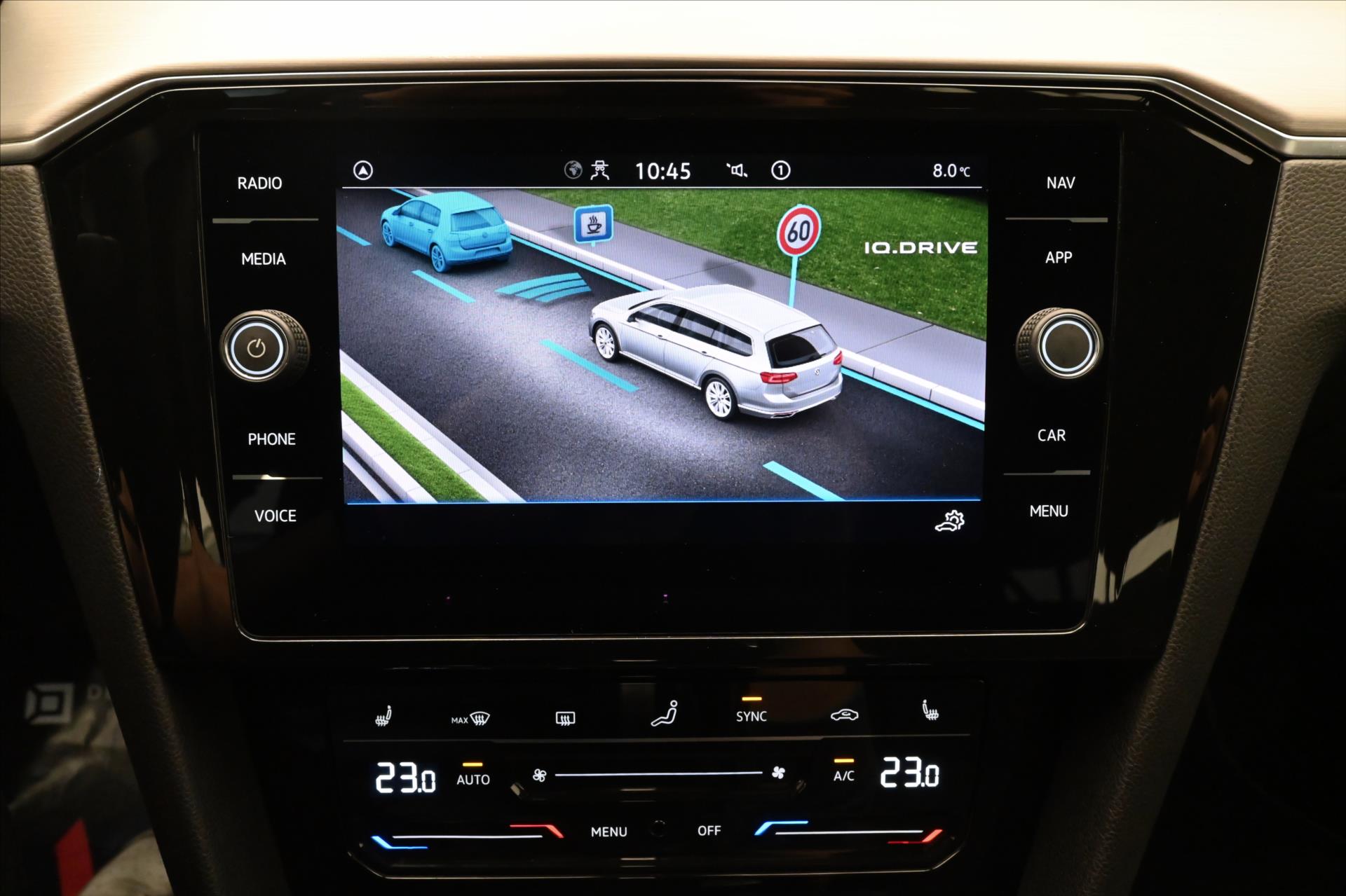 Hlavní fotografie vozu Volkswagen Passat 2,0 TDI 110kW DSG Businnes Záruka až 5 let (19)