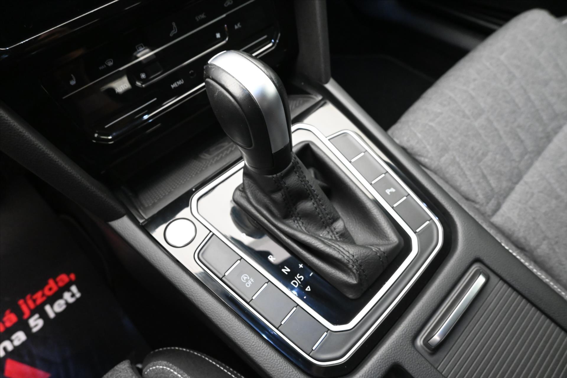 Hlavní fotografie vozu Volkswagen Passat 2,0 TDI 110kW DSG Businnes Záruka až 5 let (23)