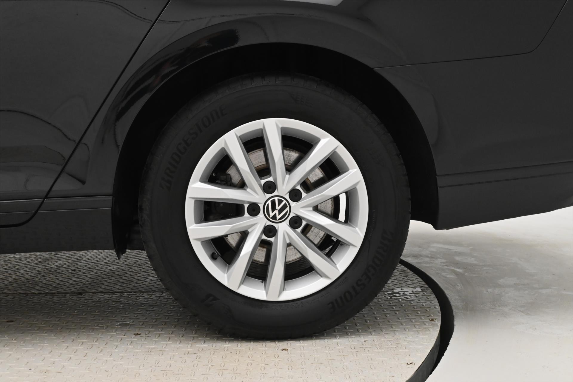 Hlavní fotografie vozu Volkswagen Passat 2,0 TDI 110kW DSG Businnes Záruka až 5 let (31)