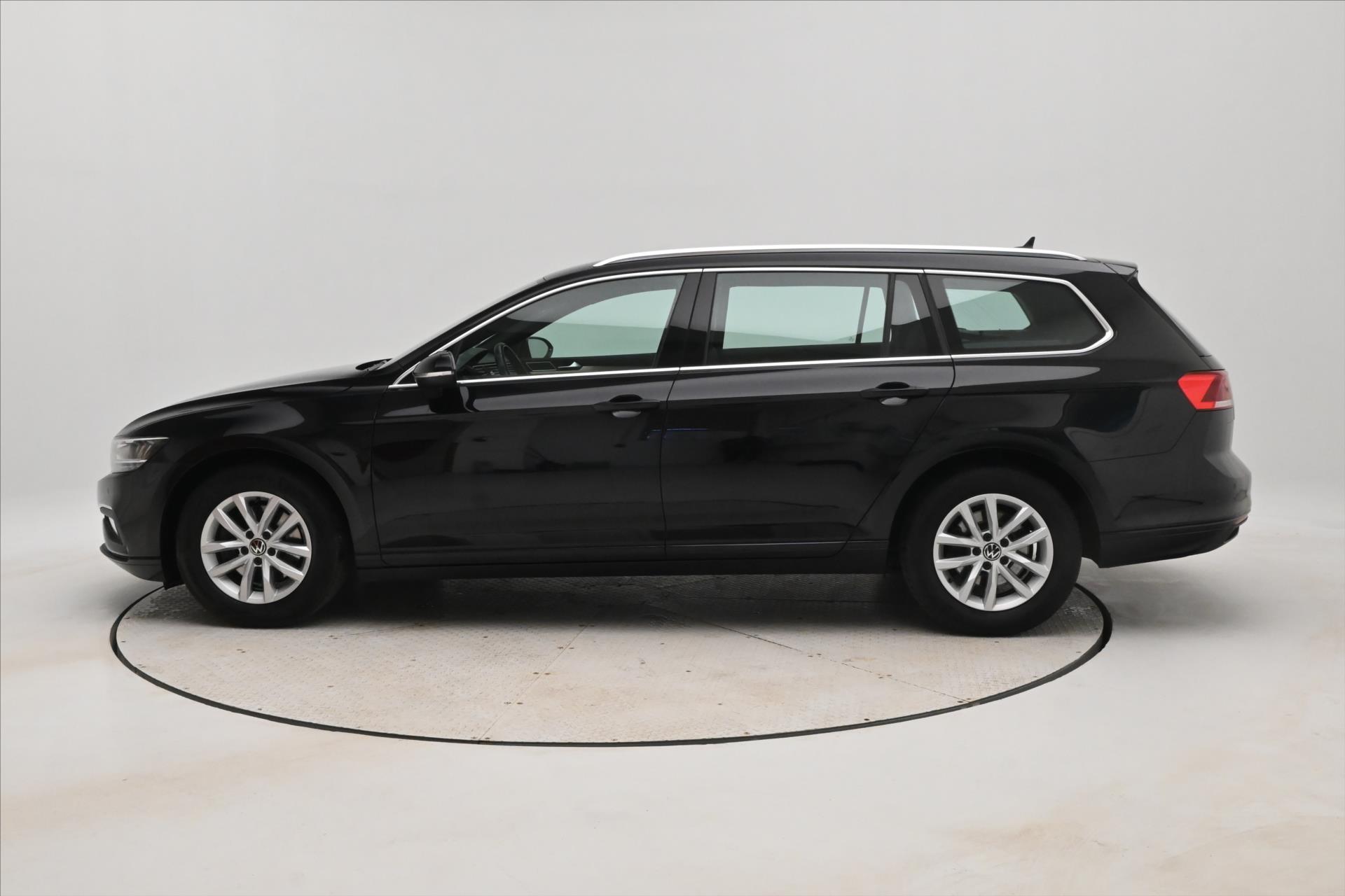 Hlavní fotografie vozu Volkswagen Passat 2,0 TDI 110kW DSG Businnes Záruka až 5 let (8)