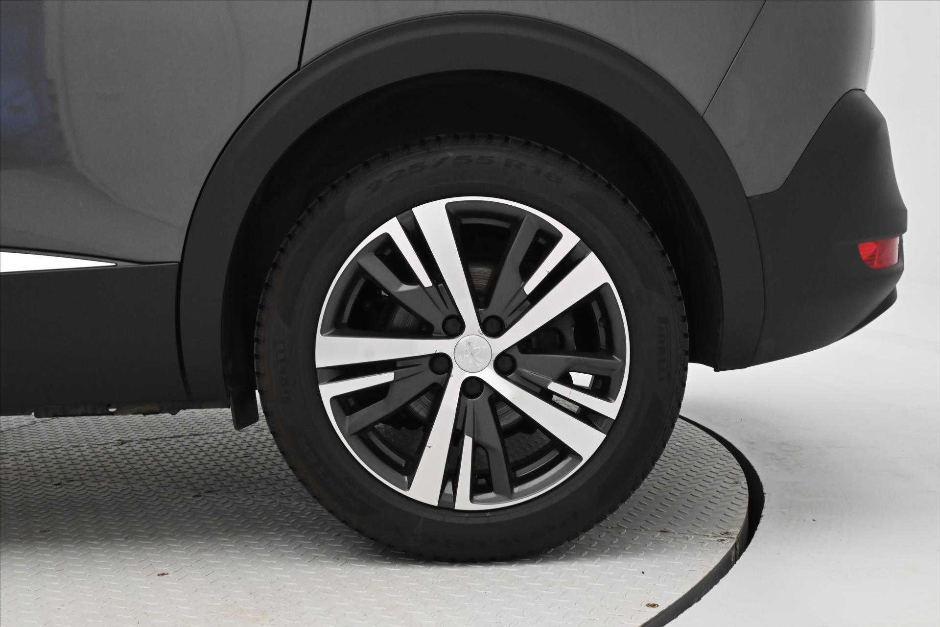 Hlavní fotografie vozu Peugeot 5008 2,0 BlueHdi 130 kW AT Allure 7míst Záruka až 5 let (31)