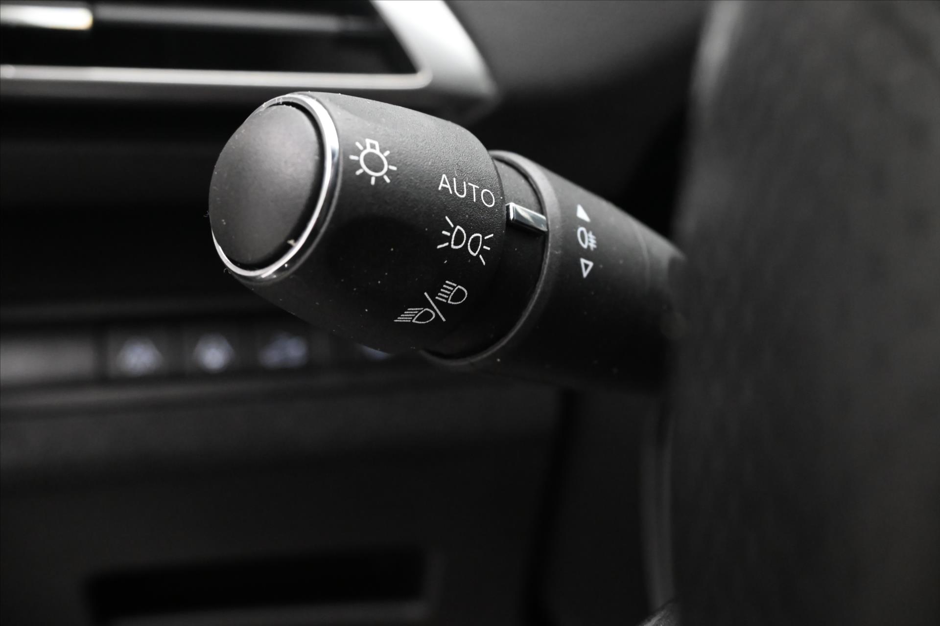 Hlavní fotografie vozu Peugeot 5008 1,5 BlueHDi 96 kW GT AT8 7míst Záruka až 5 let (27)