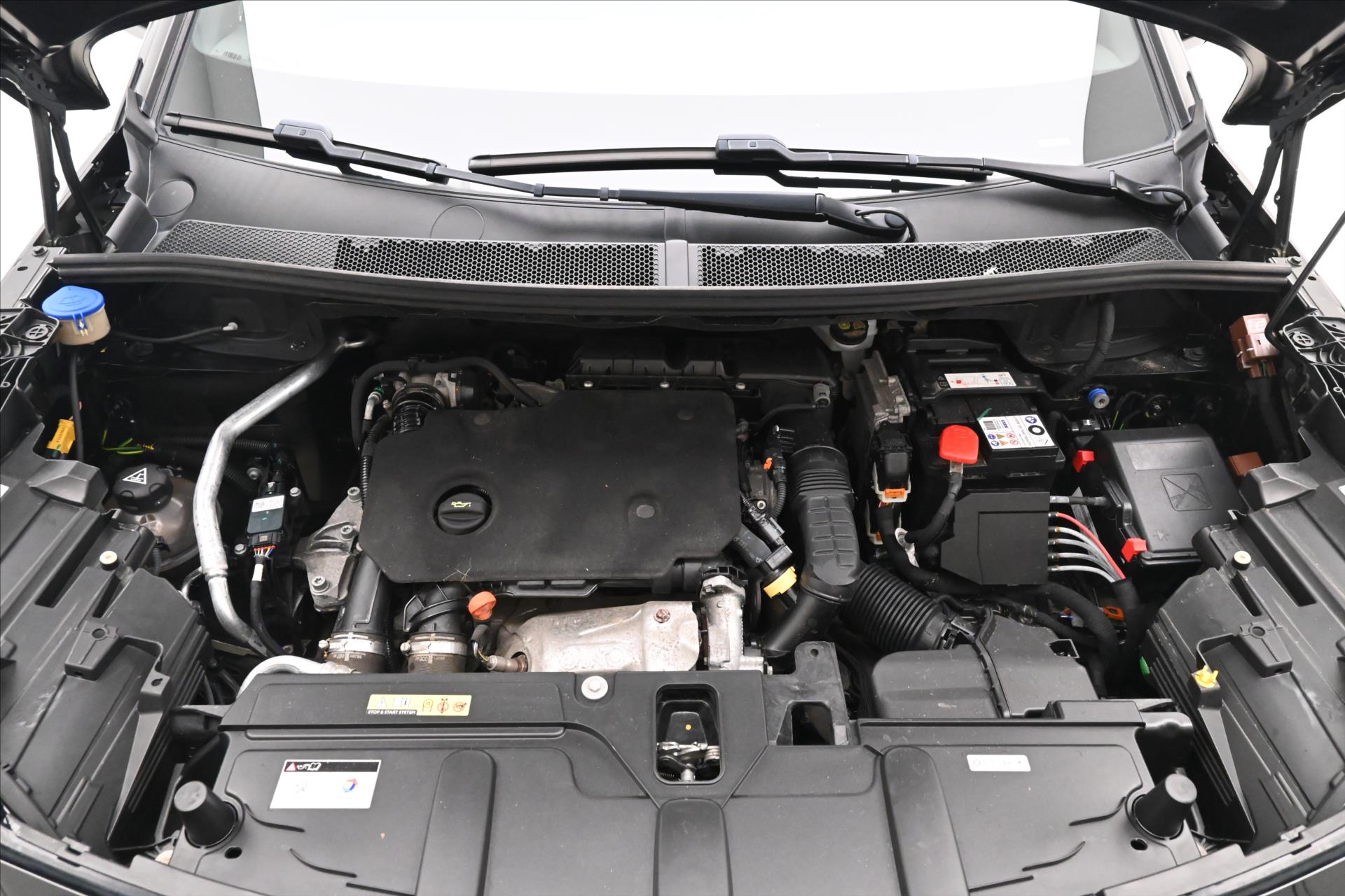 Hlavní fotografie vozu Peugeot 5008 1,5 BlueHDi 96 kW GT AT8 7míst Záruka až 5 let (9)