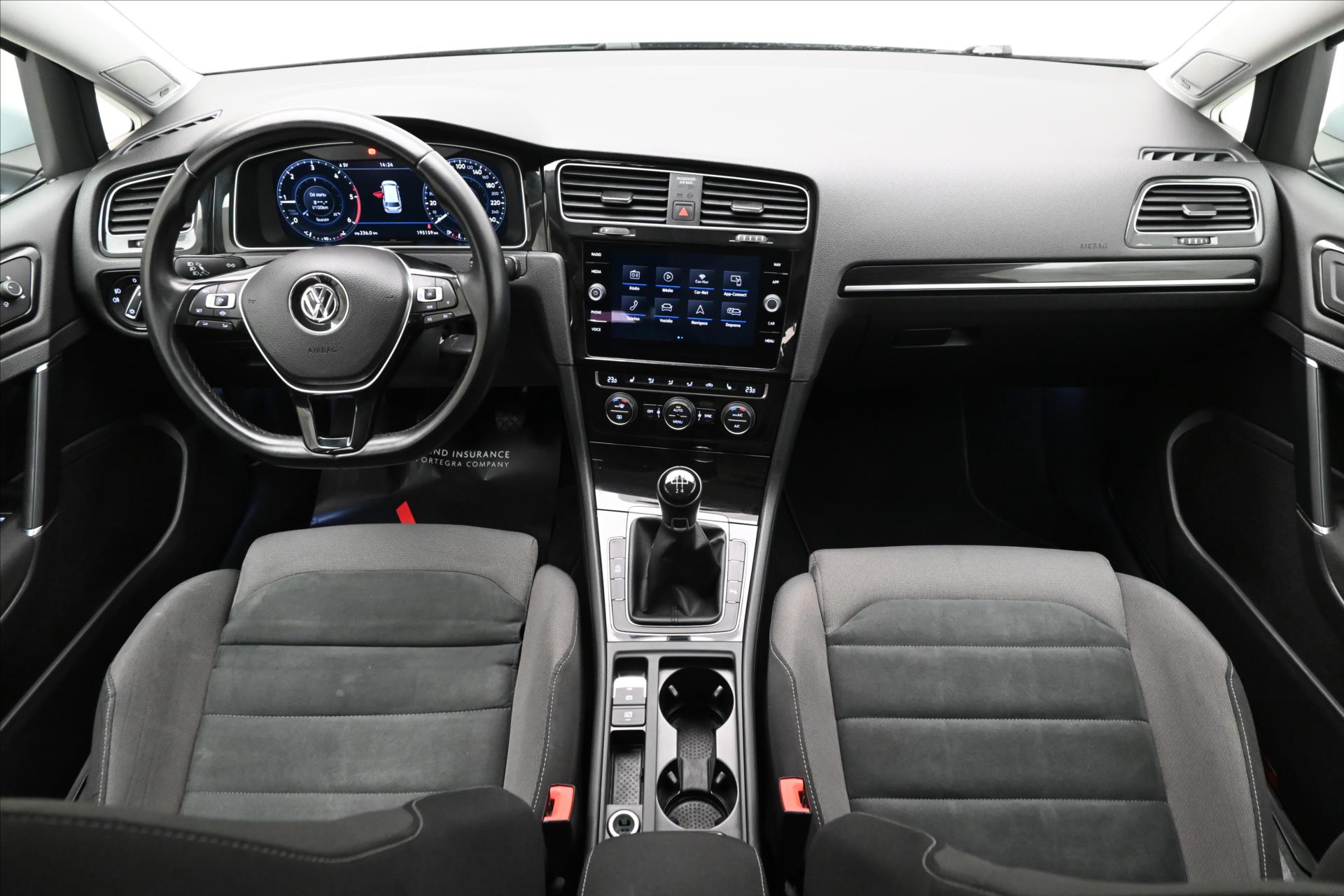 Hlavní fotografie vozu Volkswagen Golf 1,6 TDI 85 kW Highline Záruka až 5 let (15)