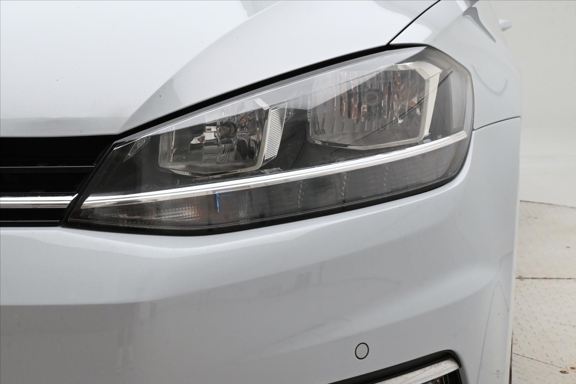 Hlavní fotografie vozu Volkswagen Golf 1,6 TDI 85 kW Highline Záruka až 5 let (28)