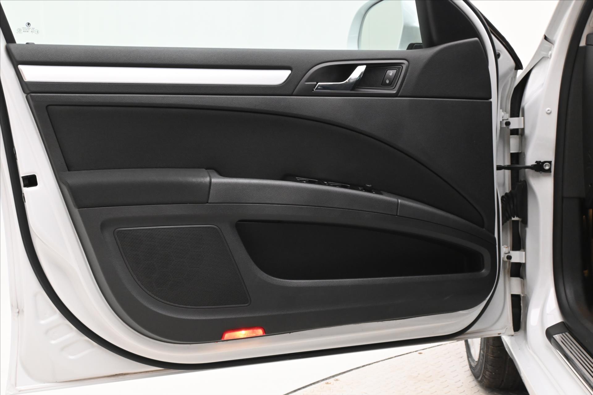 Main photo of the car Skoda Superb 2.0 TDI 125 kW Ambition Warranty up to 5 years (24)