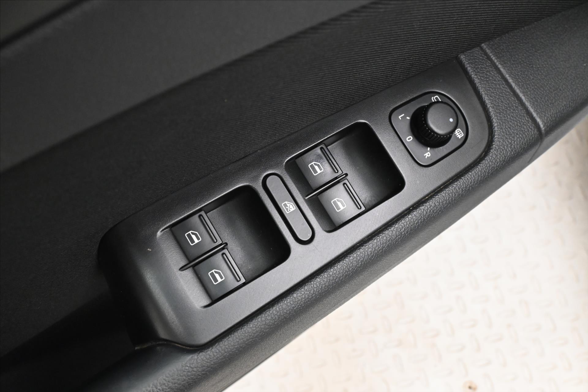 Main photo of the car Skoda Superb 2.0 TDI 125 kW Ambition Warranty up to 5 years (25)