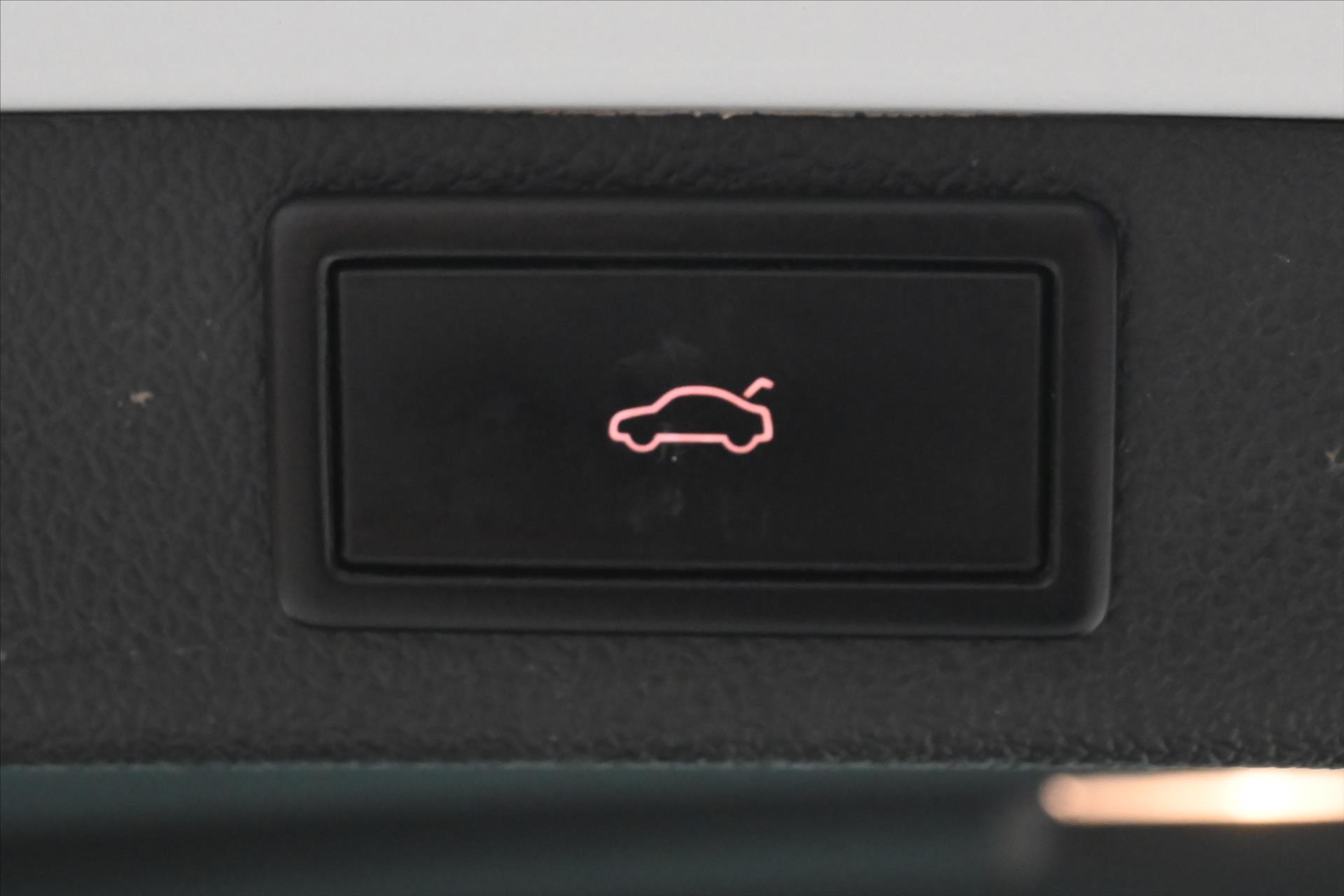 Main photo of the car Skoda Superb 2.0 TDI 125 kW Ambition Warranty up to 5 years (27)