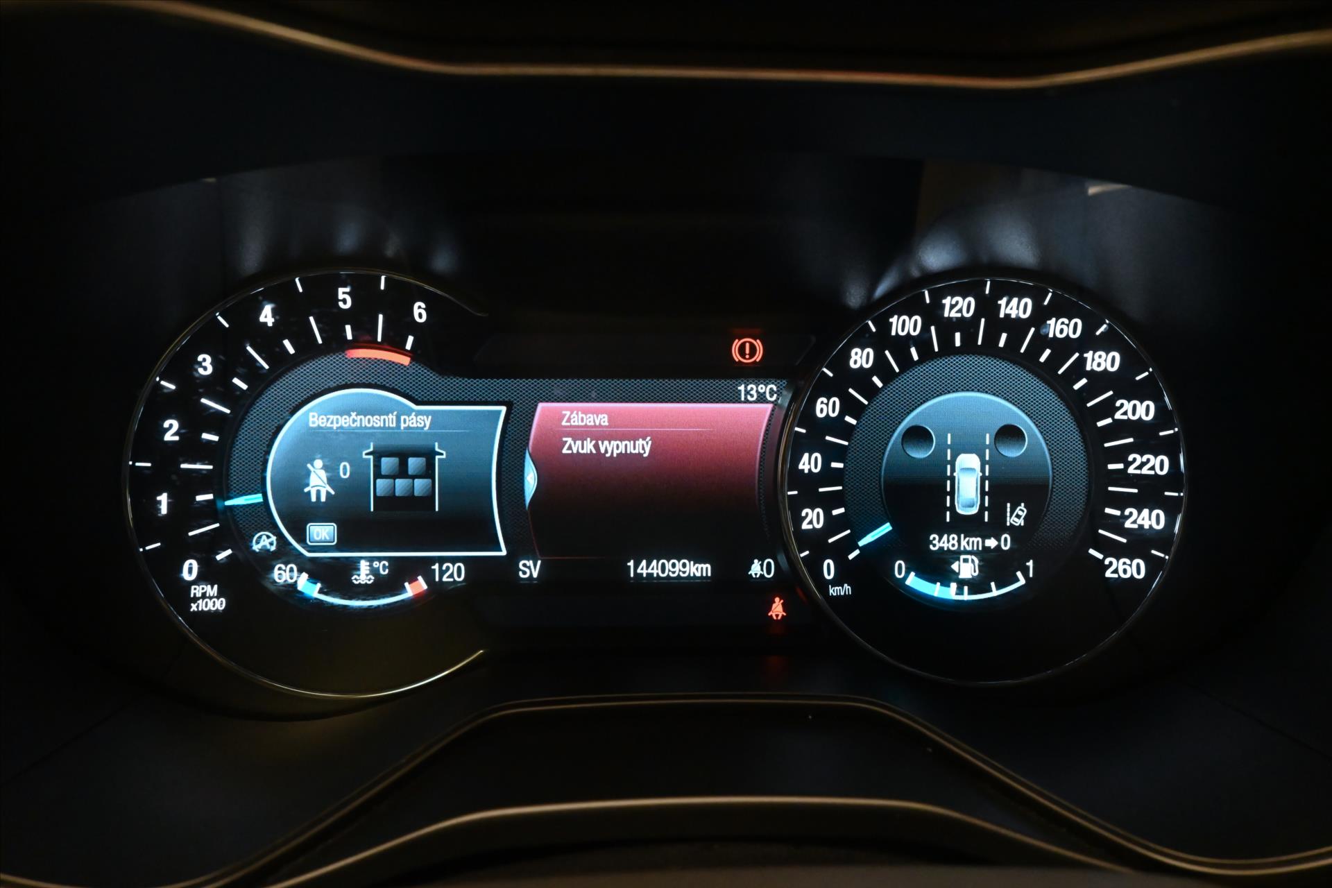 Hlavní fotografie vozu Ford Mondeo 2,0 EcoBlue 110 kW Titanium Záruka až 5 let (16)