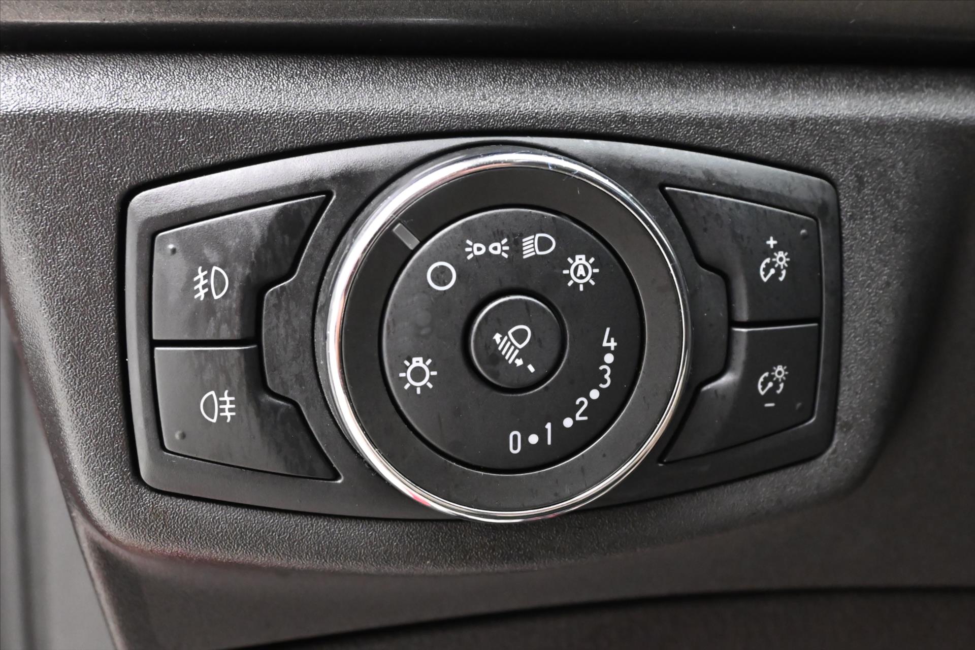 Hlavní fotografie vozu Ford Mondeo 2,0 EcoBlue 110 kW Titanium Záruka až 5 let (25)