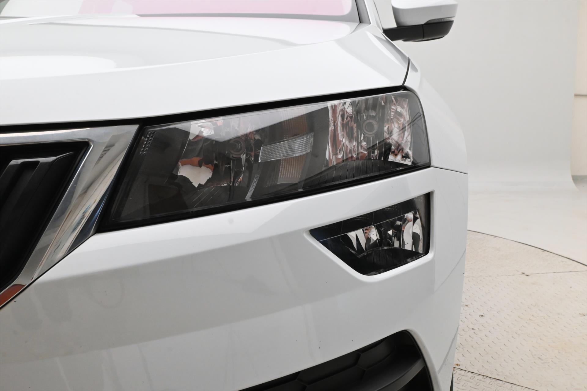 Hlavní fotografie vozu Škoda Karoq 2,0 TDI 110 kW DSG 4x4 Ambition Záruka až 5 let (29)