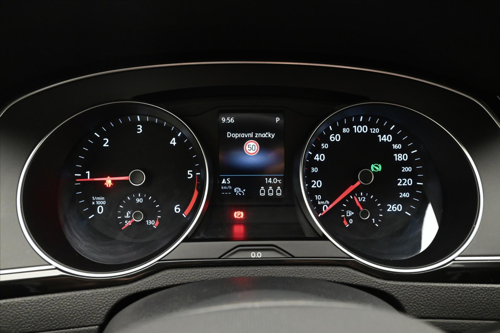 Hlavní fotografie vozu Volkswagen Passat 2,0 TDI 110 KW DSG Business Záruka až 5 let (16)