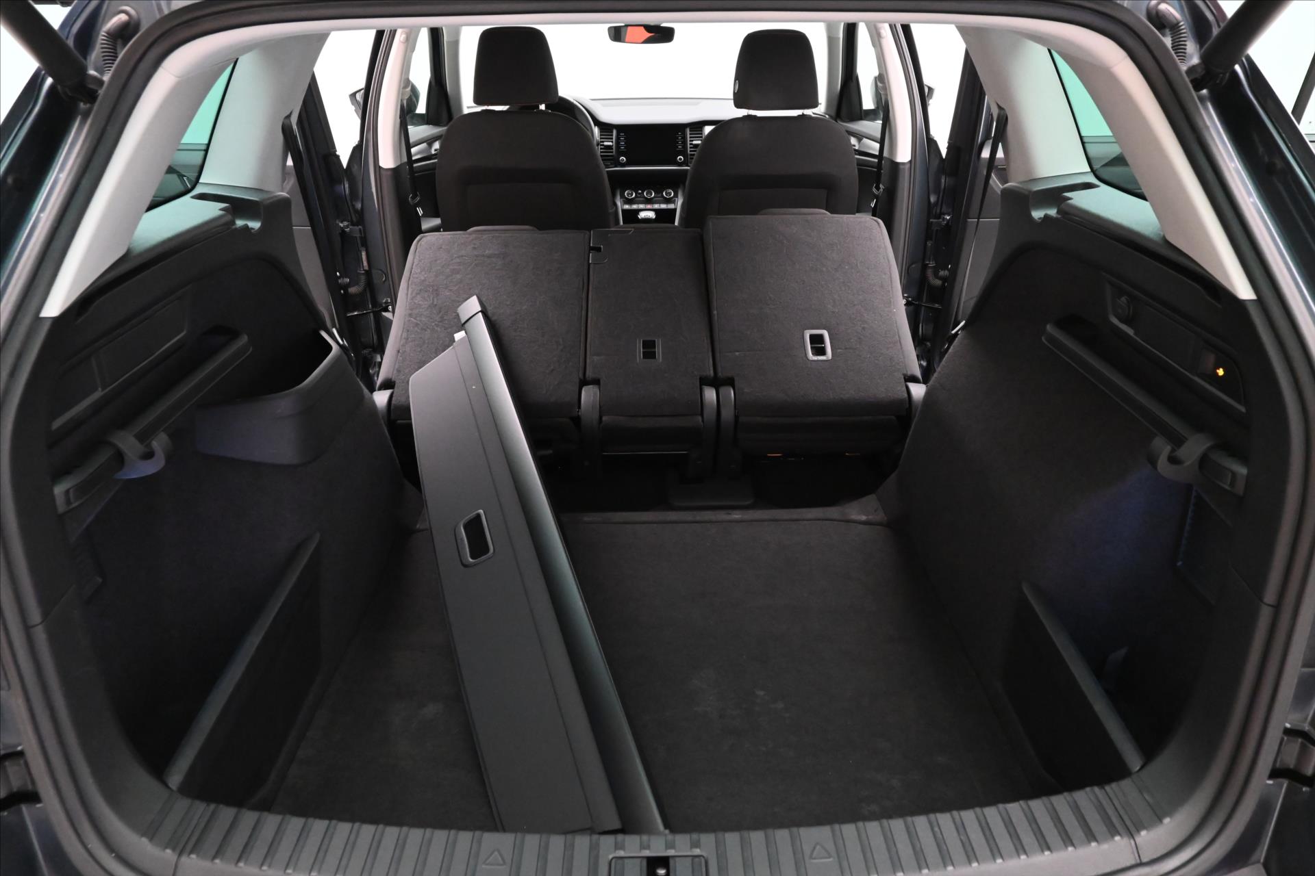 Hlavní fotografie vozu Škoda Kodiaq 2,0 TDI 147 kW 4x4 CLEVER Záruka až 5 let (11)