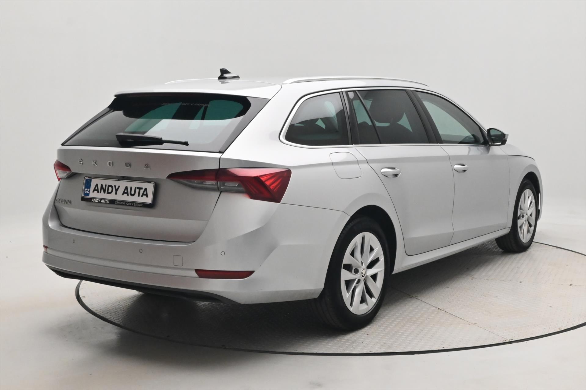 Hlavní fotografie vozu Škoda Octavia 2,0 TDI 110 kW DSG Style Záruka až 5 let (5)