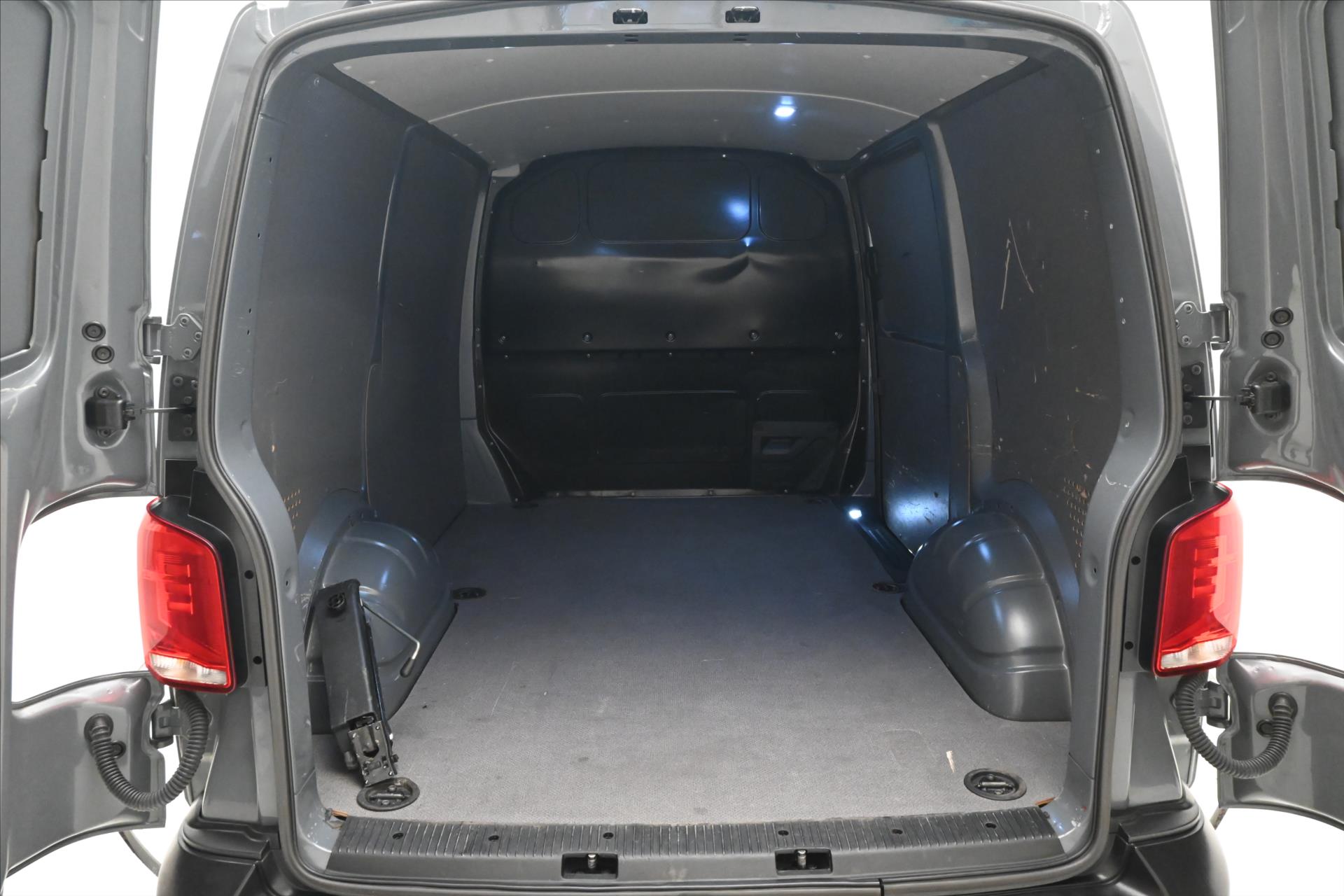 Hlavní fotografie vozu Volkswagen Transporter 2,0 TDI 81 KW Tempomat Záruka až 5 let (10)