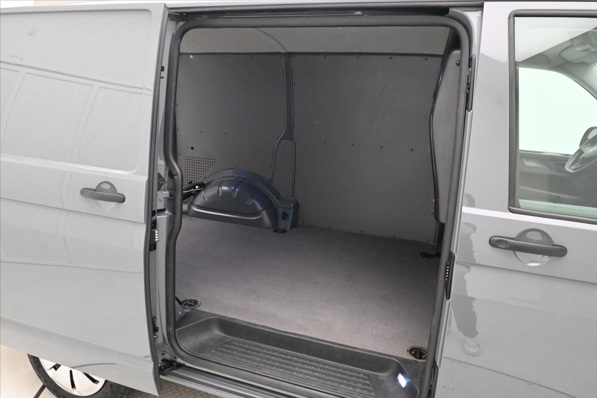 Hlavní fotografie vozu Volkswagen Transporter 2,0 TDI 81 KW Tempomat Záruka až 5 let (11)