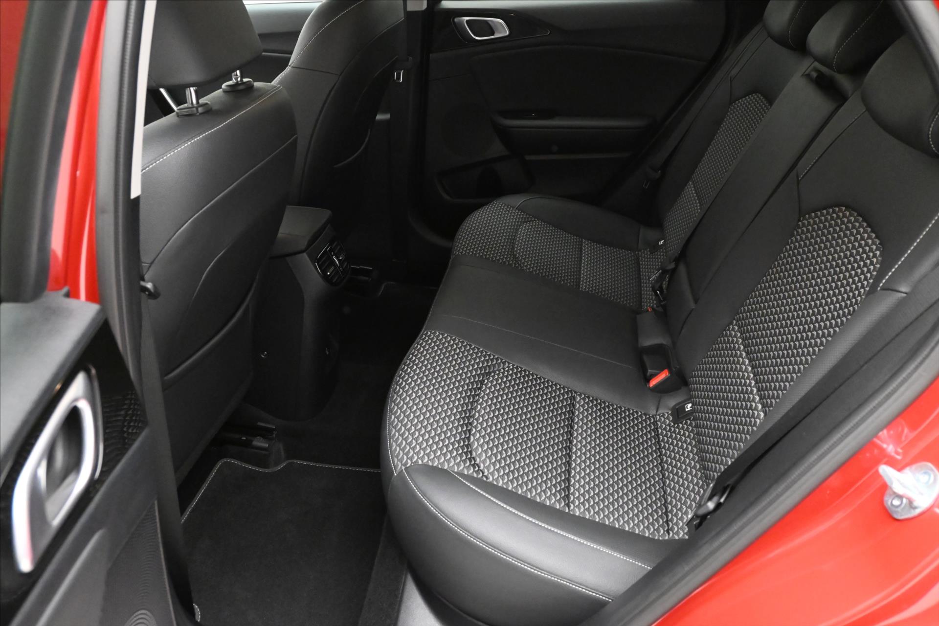 Hlavní fotografie vozu Kia XCeed 1,5 T-GDi 117 kW Exclusiv Záruka až 5 let (15)