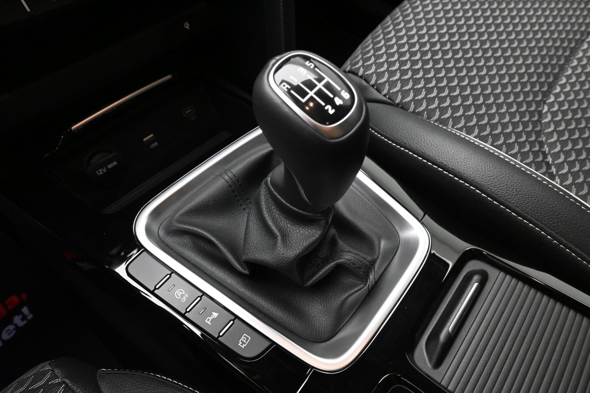 Main photo of the car Kia XCeed 1.5 T-GDi 117kW Exclusiv Warranty up to 5 years (22)