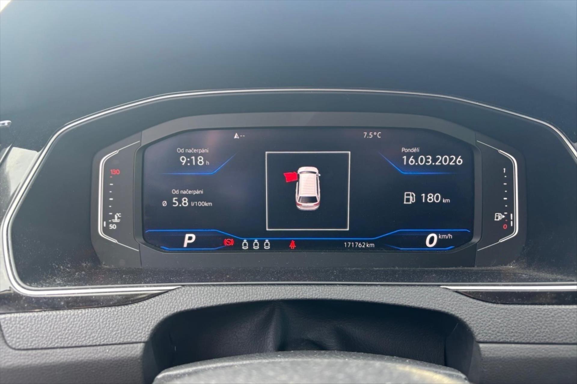 Hlavní fotografie vozu Volkswagen Passat 2,0 TDI 110 kW DSG Business VŮZ PŘIPRAVUJEME K PRODEJ (4)